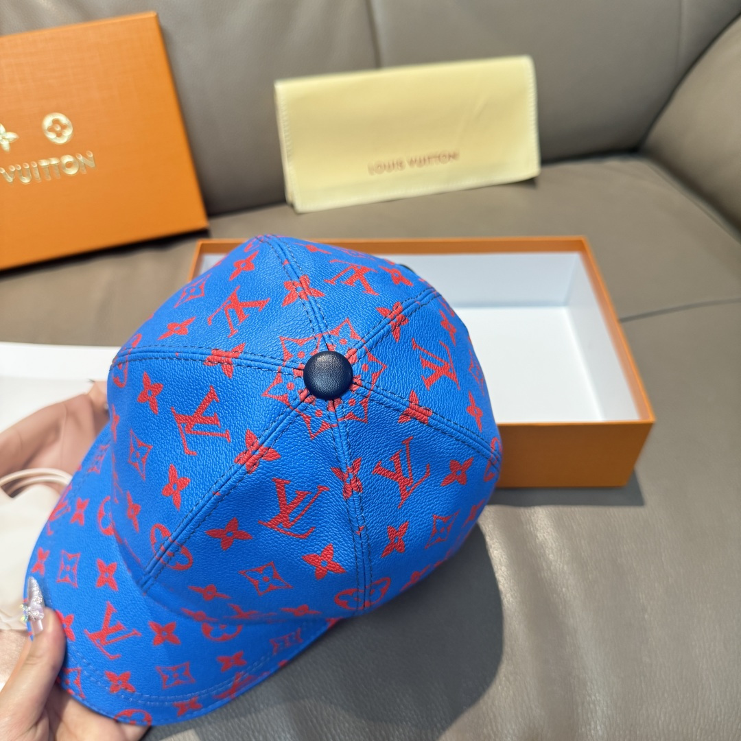 High quality and fashionable baseball cap new 5 pcs add : 18859952090 if you need size guide
