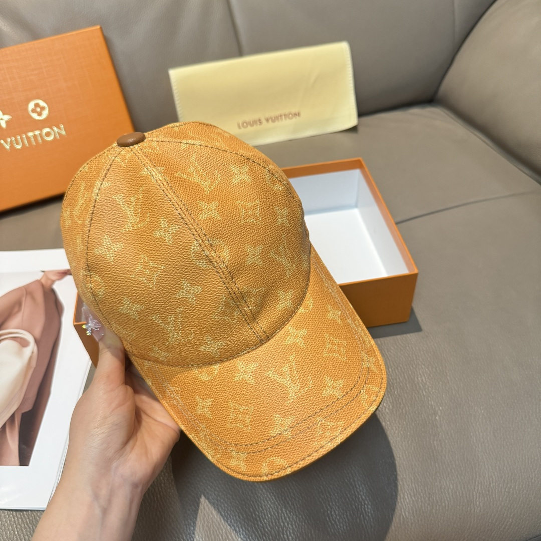High quality and fashionable baseball cap new 5 pcs add : 18859952090 if you need size guide