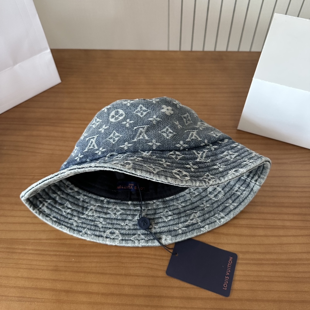 High quality and fashionable sunshade fisherman hat 2 pcs add : 18859952090 if you need size guide