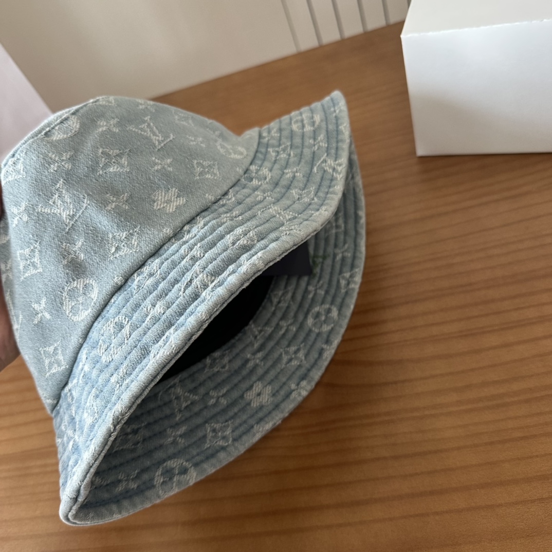 High quality and fashionable sunshade fisherman hat 2 pcs add : 18859952090 if you need size guide