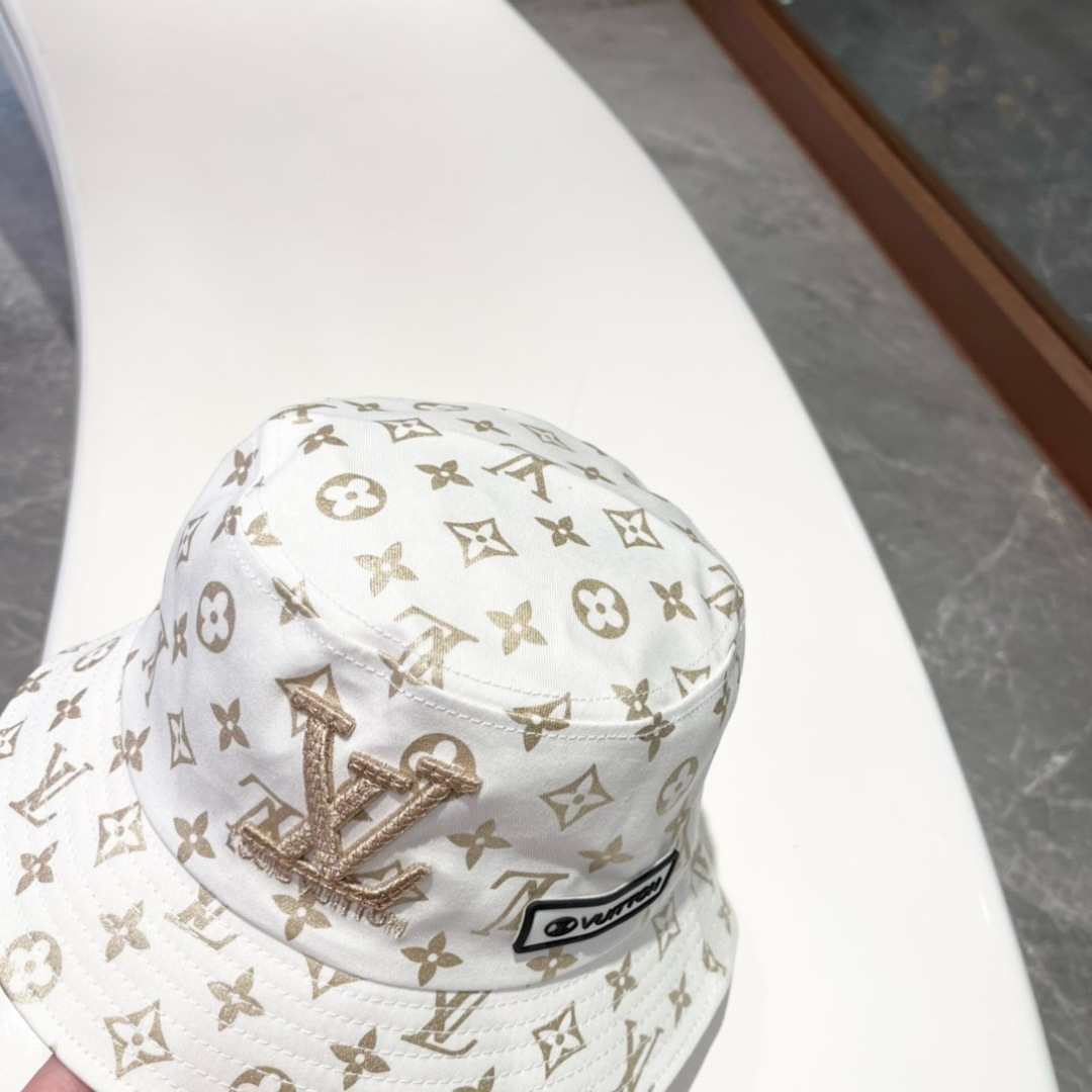 High quality and fashionable sunshade fisherman hat 2 pcs add : 18859952090 if you need size guide