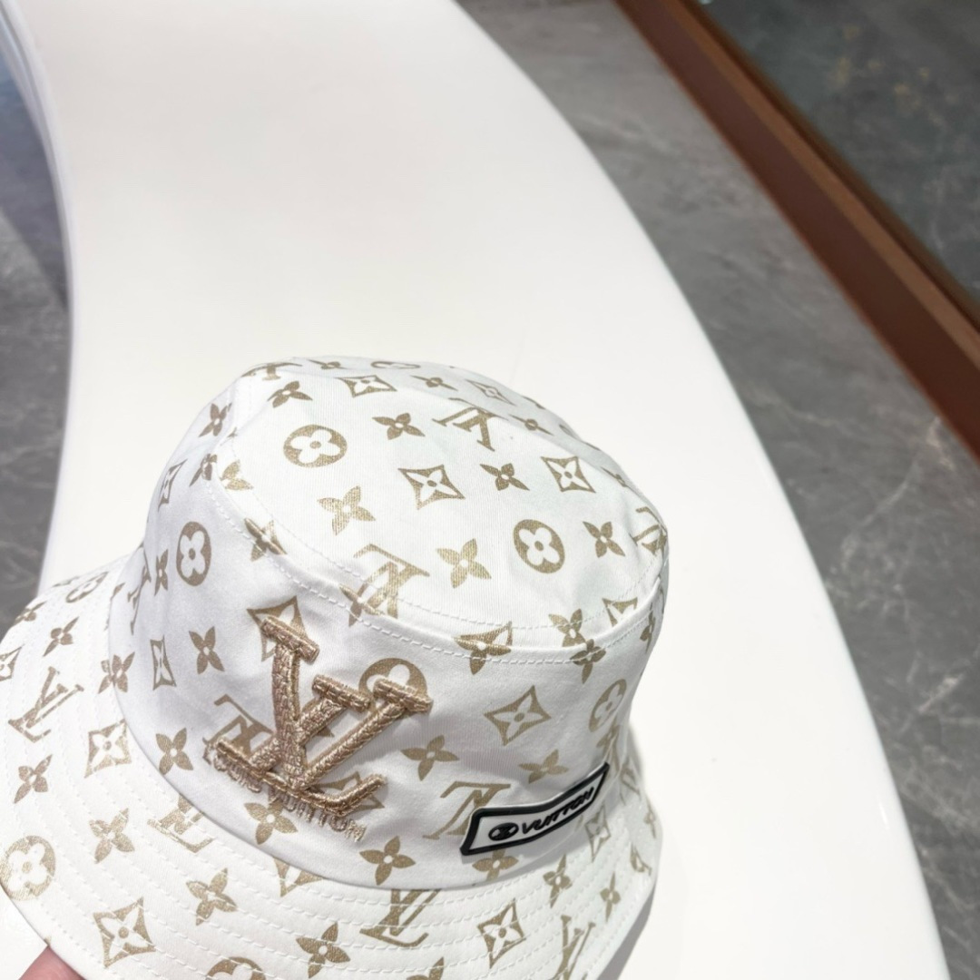 High quality and fashionable sunshade fisherman hat 2 pcs add : 18859952090 if you need size guide
