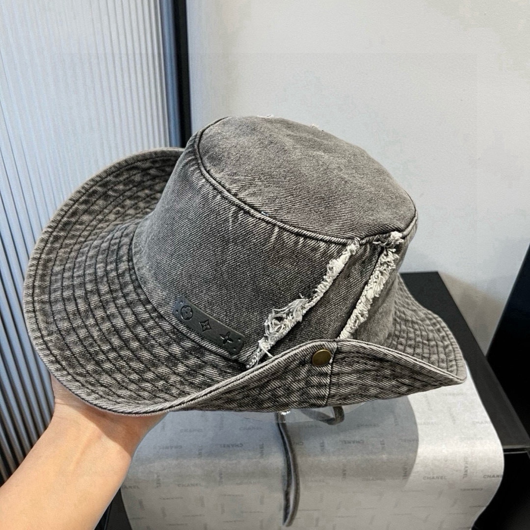 High quality and fashionable sunshade fisherman hat 2 pcs add : 18859952090 if you need size guide