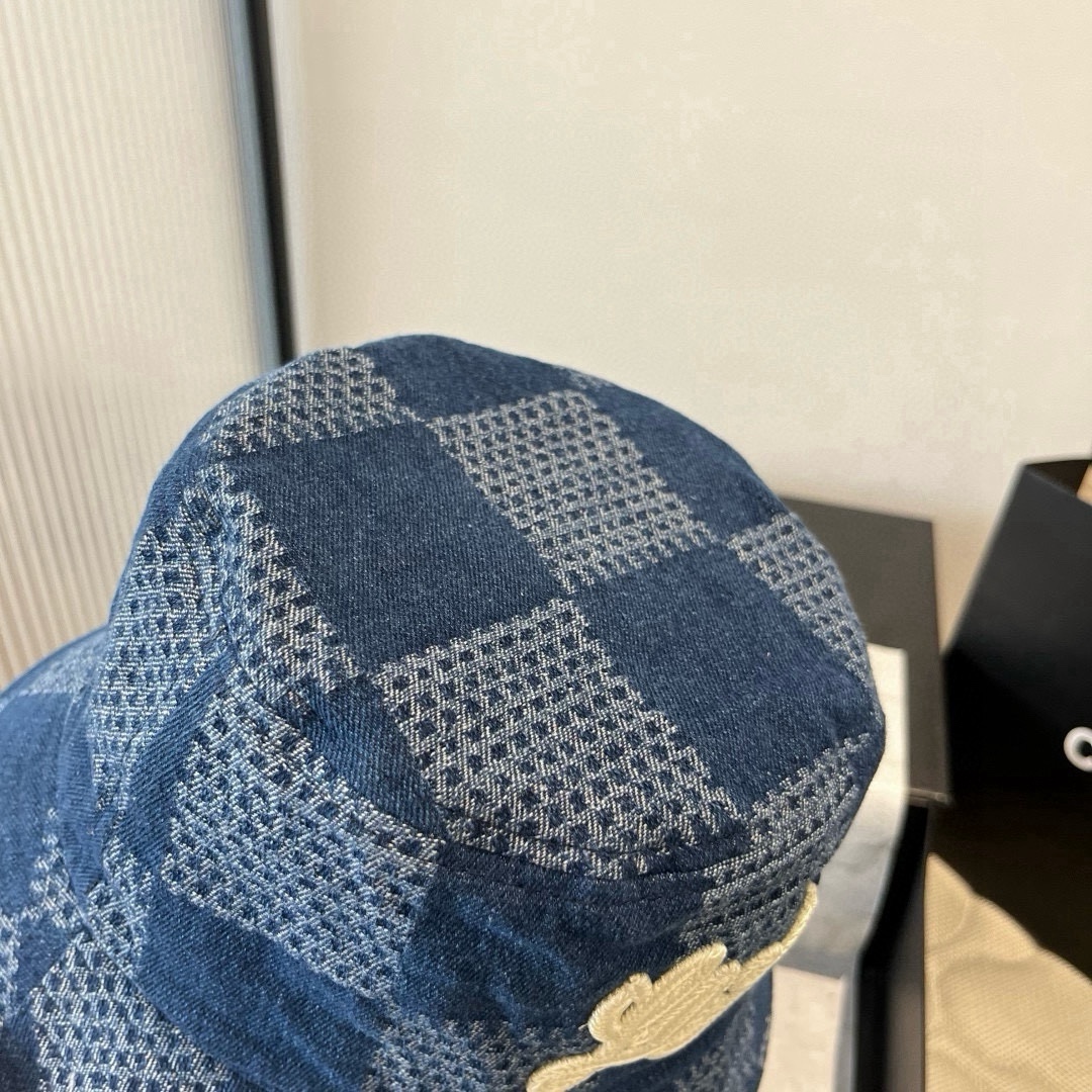 High quality and fashionable sunshade fisherman hat 2 pcs add : 18859952090 if you need size guide