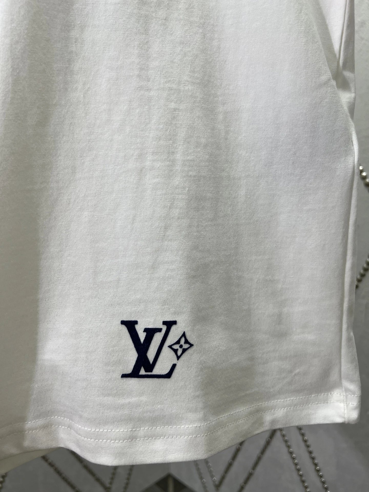 High quality women's chain printed short sleeves, please add : 18859952090 if you need size guidance