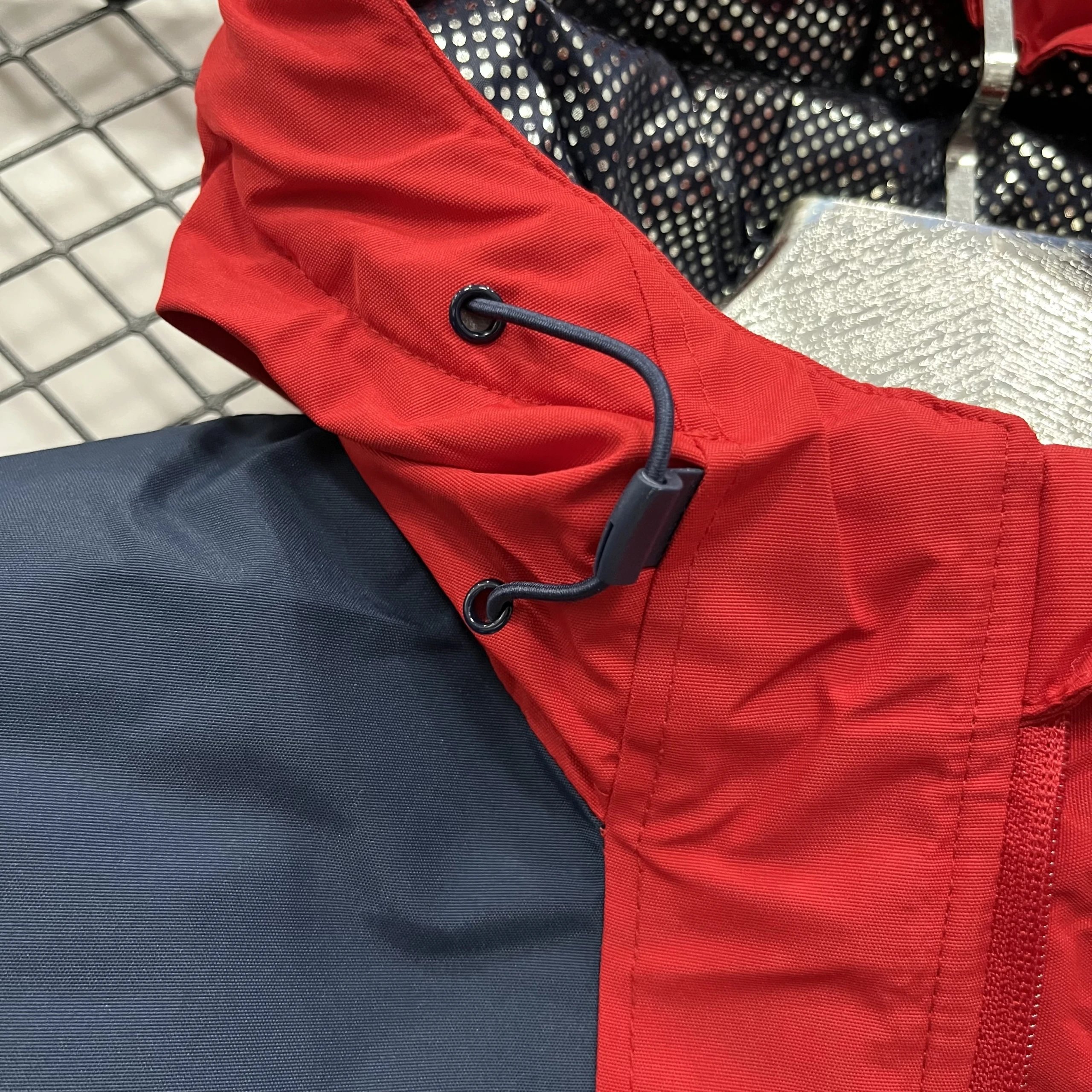 High quality, simple and fashionable heating cotton submachine jacket, please add : 18030258501 if you need size gu