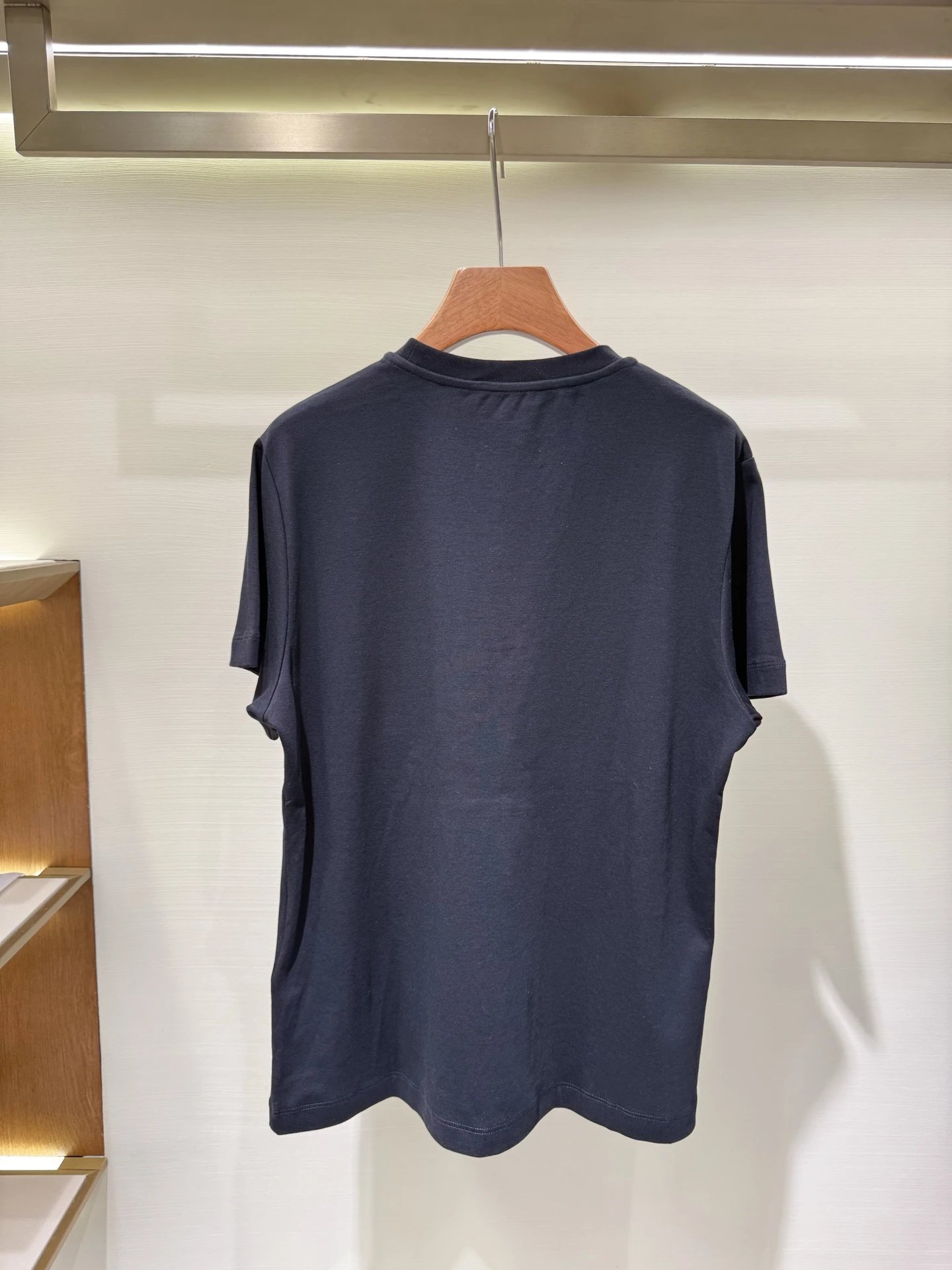 High quality women's chain printed short sleeves, please add : 18859952090 if you need size guidance