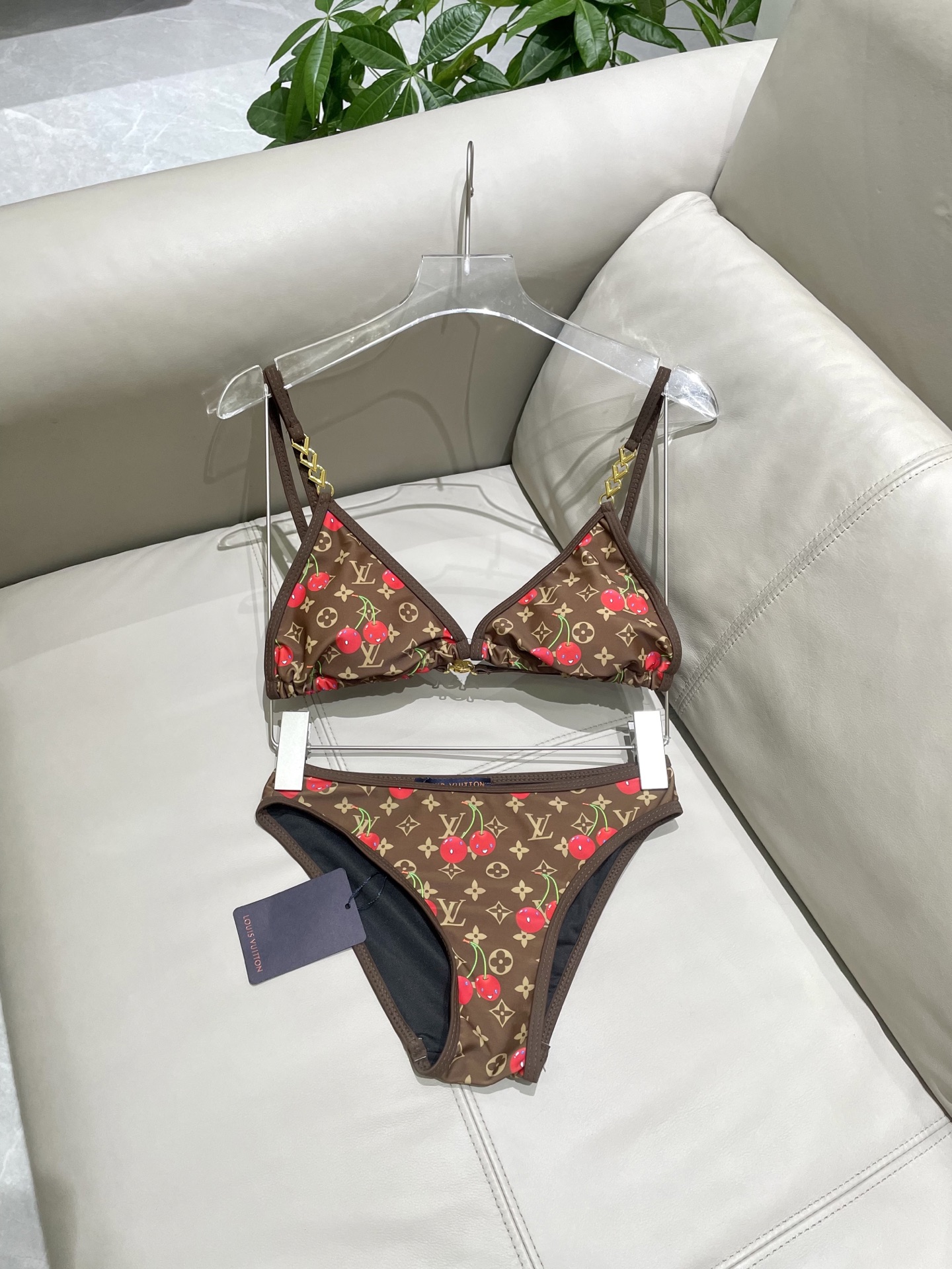 High quality bikini set 6pcs add : 18859952090 if you need size guide