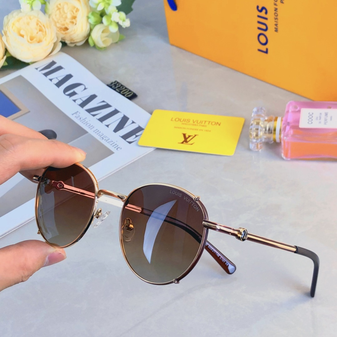 High quality temperament sunscreen sunglasses 4pcs add : 18030258501 if you need size guide