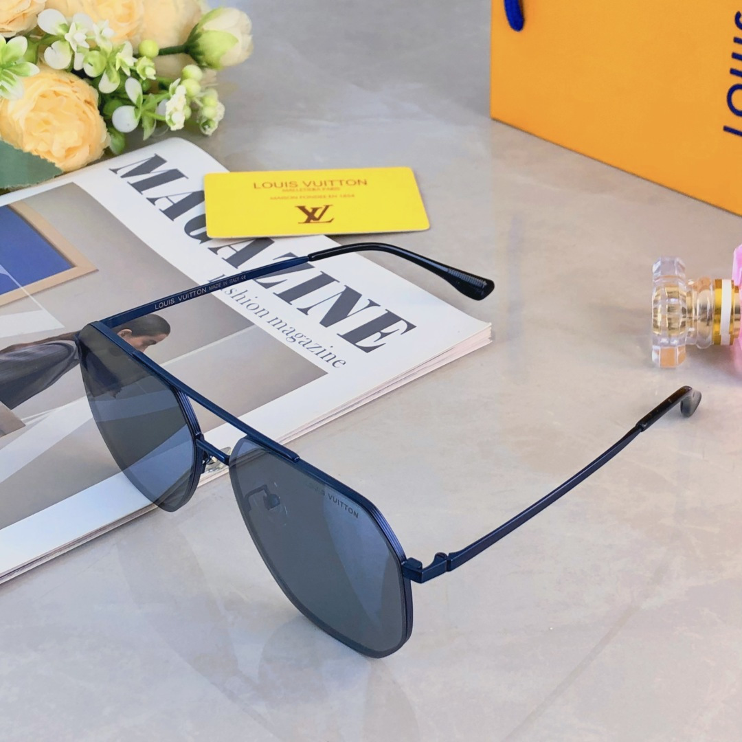 High quality temperament sunscreen sunglasses 4pcs add : 18030258501 if you need size guide