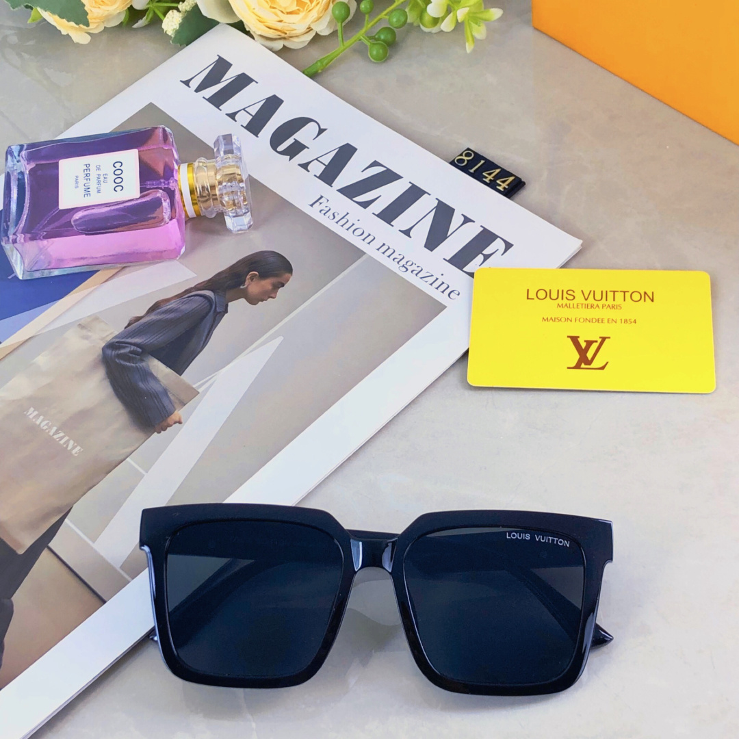High quality temperament sunscreen sunglasses 1 pls add : 18030258501 if you need size guide