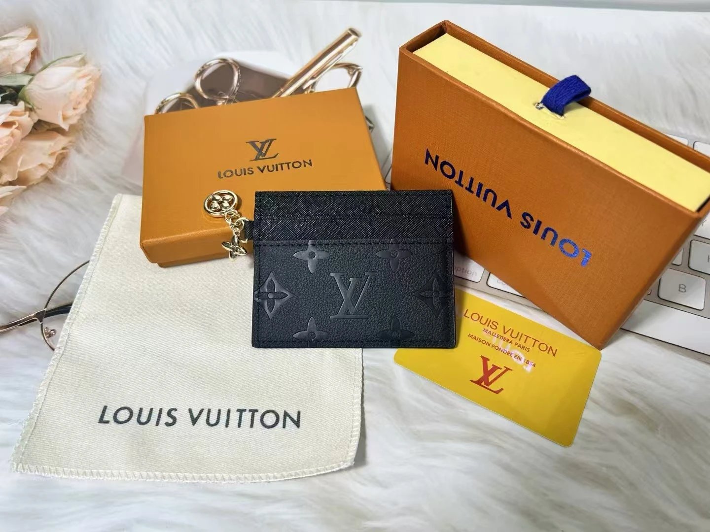 High quality new printed card bag pls add : 18859952090 if you need size guide
