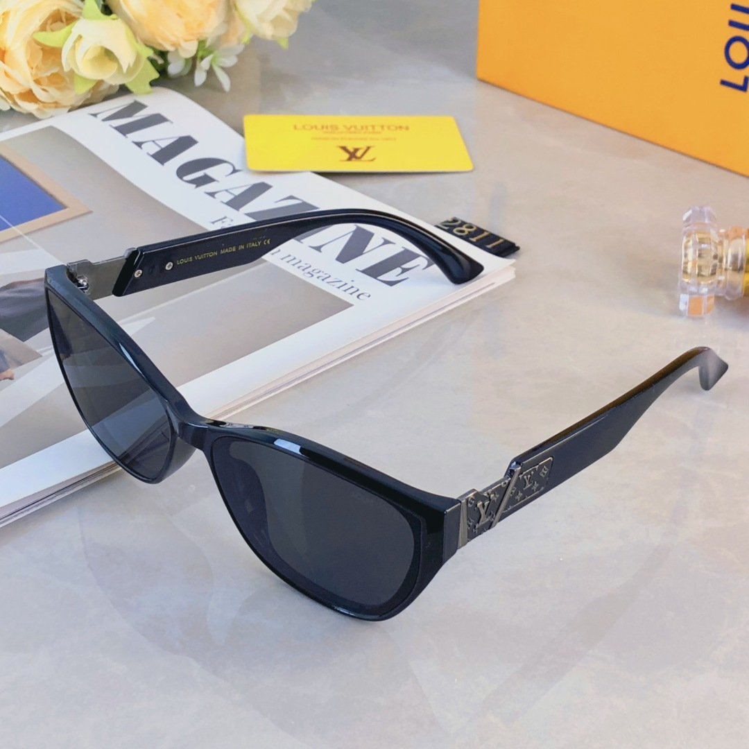 High quality temperament sunscreen sunglasses 2 pcs add : 18030258501 if you need size guide