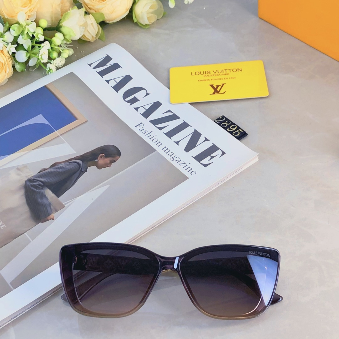 High quality temperament sunscreen sunglasses 2 pcs add : 18030258501 if you need size guide