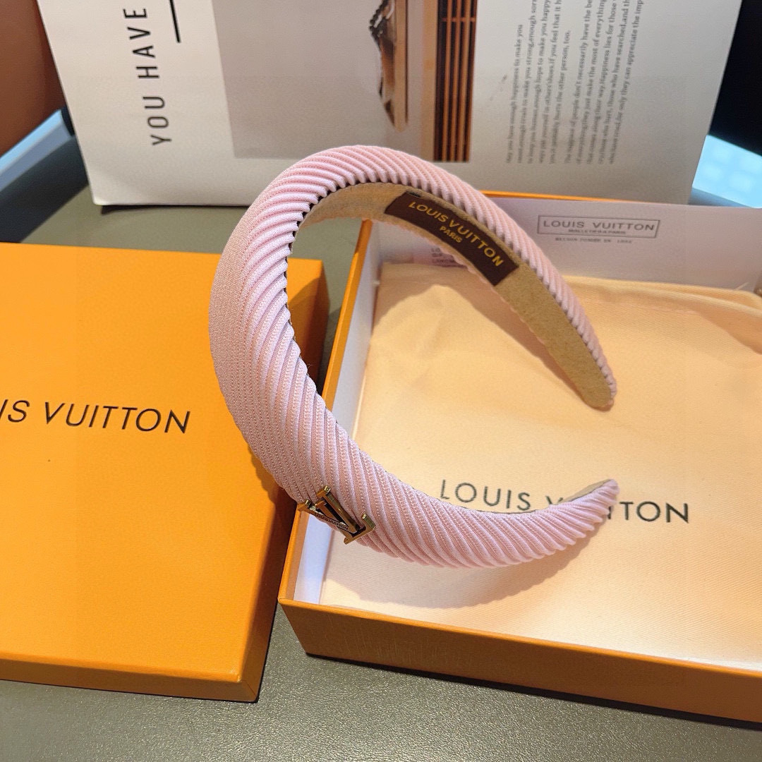 High quality fashionable and versatile headband, please add : 18859952090 if you need size guide