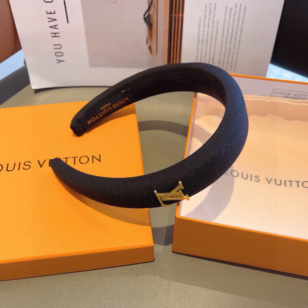 High quality fashionable and versatile headband, please add : 18859952090 if you need size guide