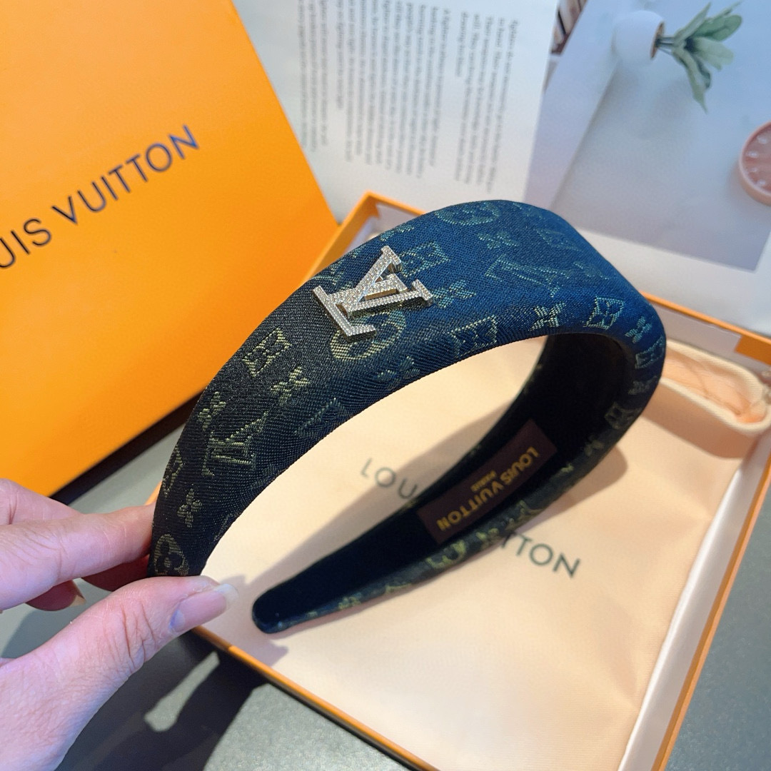 High quality fashionable and versatile headband, please add : 18859952090 if you need size guide