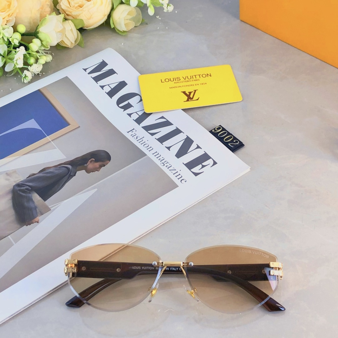 High quality temperament sunscreen sunglasses 3 pcs add : 18030258501 if you need size guide
