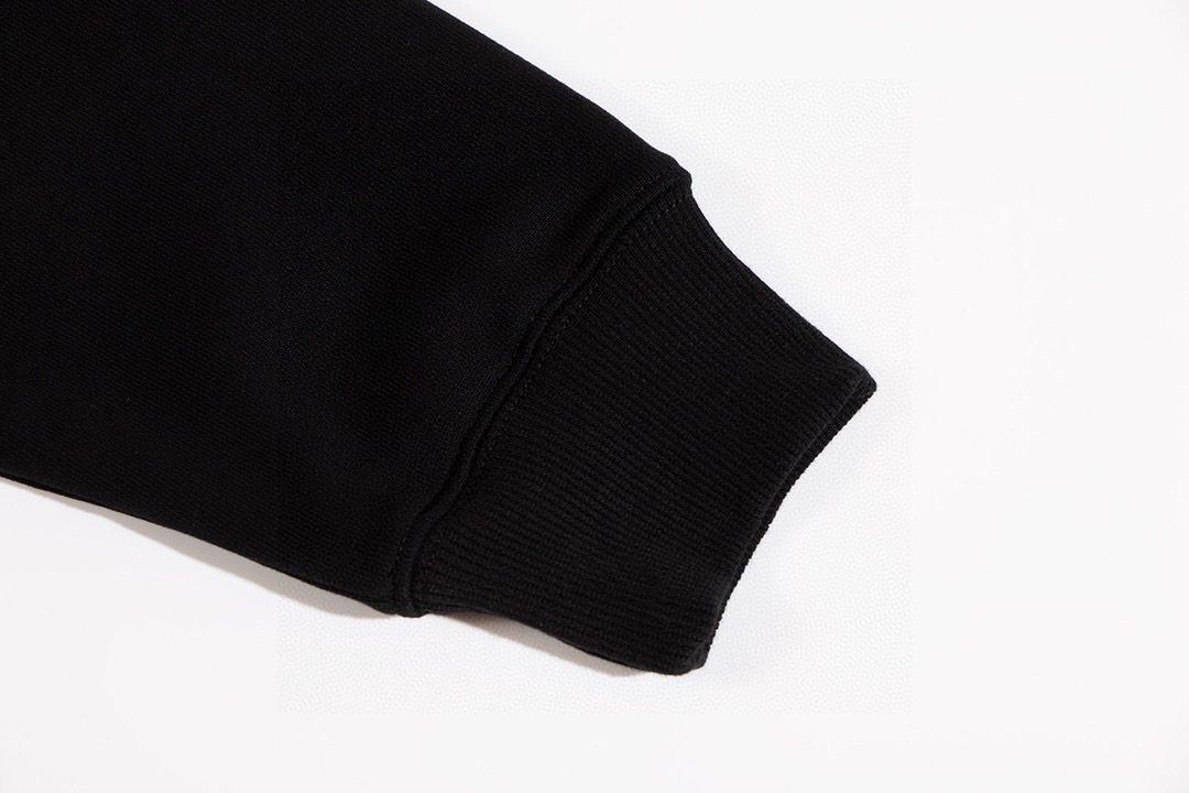 High quality fashion embroidered graffiti hoodie 1 pls add : 18859952090 if you need size guide