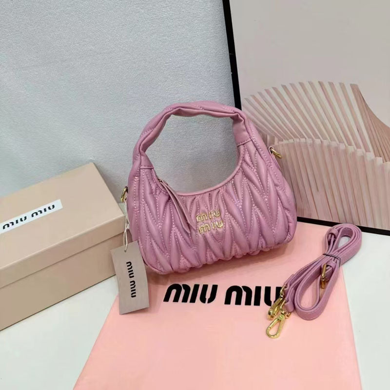 High quality handbag pls add : 18030258501 if you need size guide