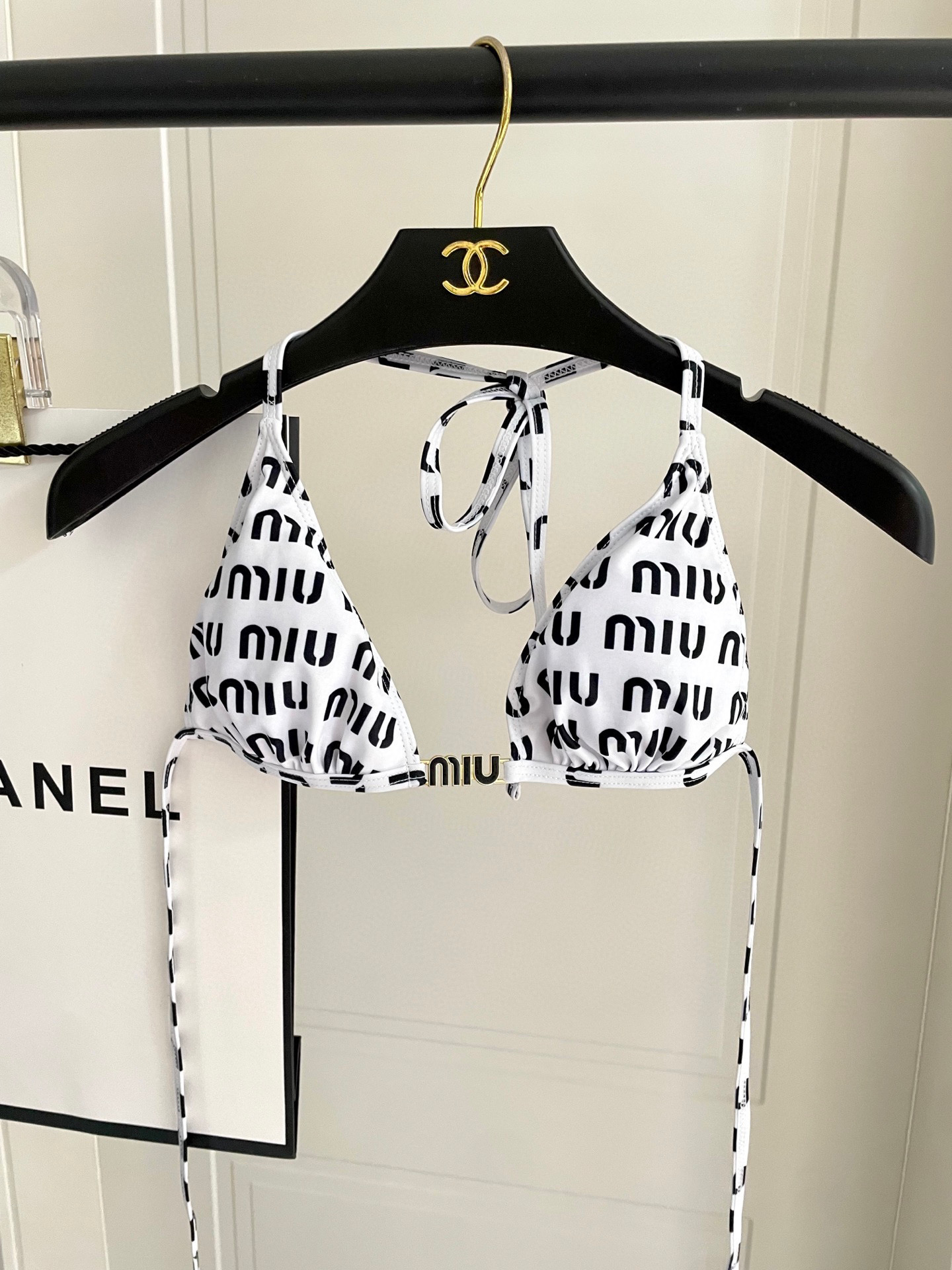High quality bikini set 2pls add : 18030258501 if you need size guide