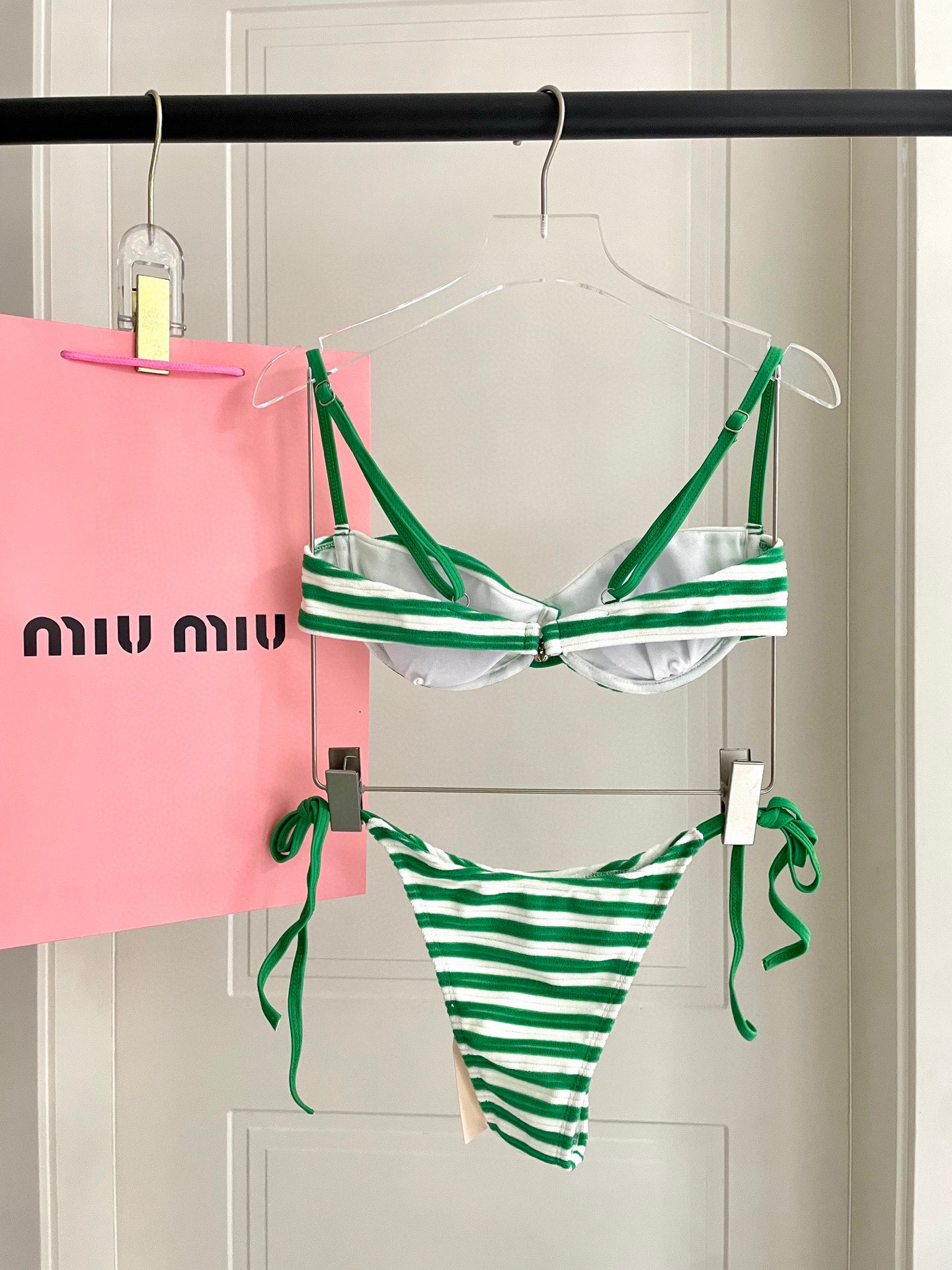 High quality bikini set 2pls add : 18030258501 if you need size guide