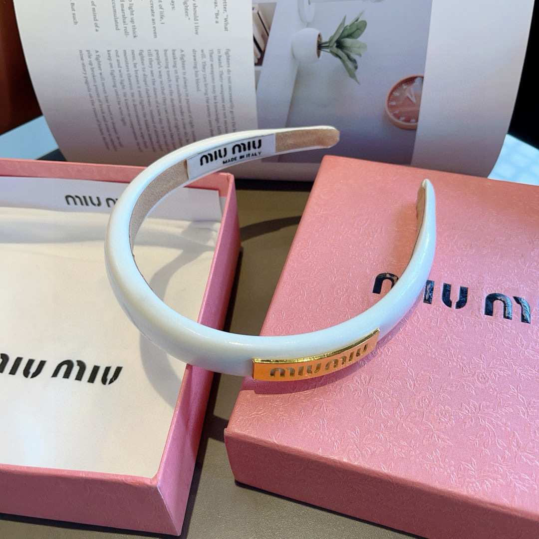 High quality patent leather hair bands, please add : 18030258501 if you need size guide