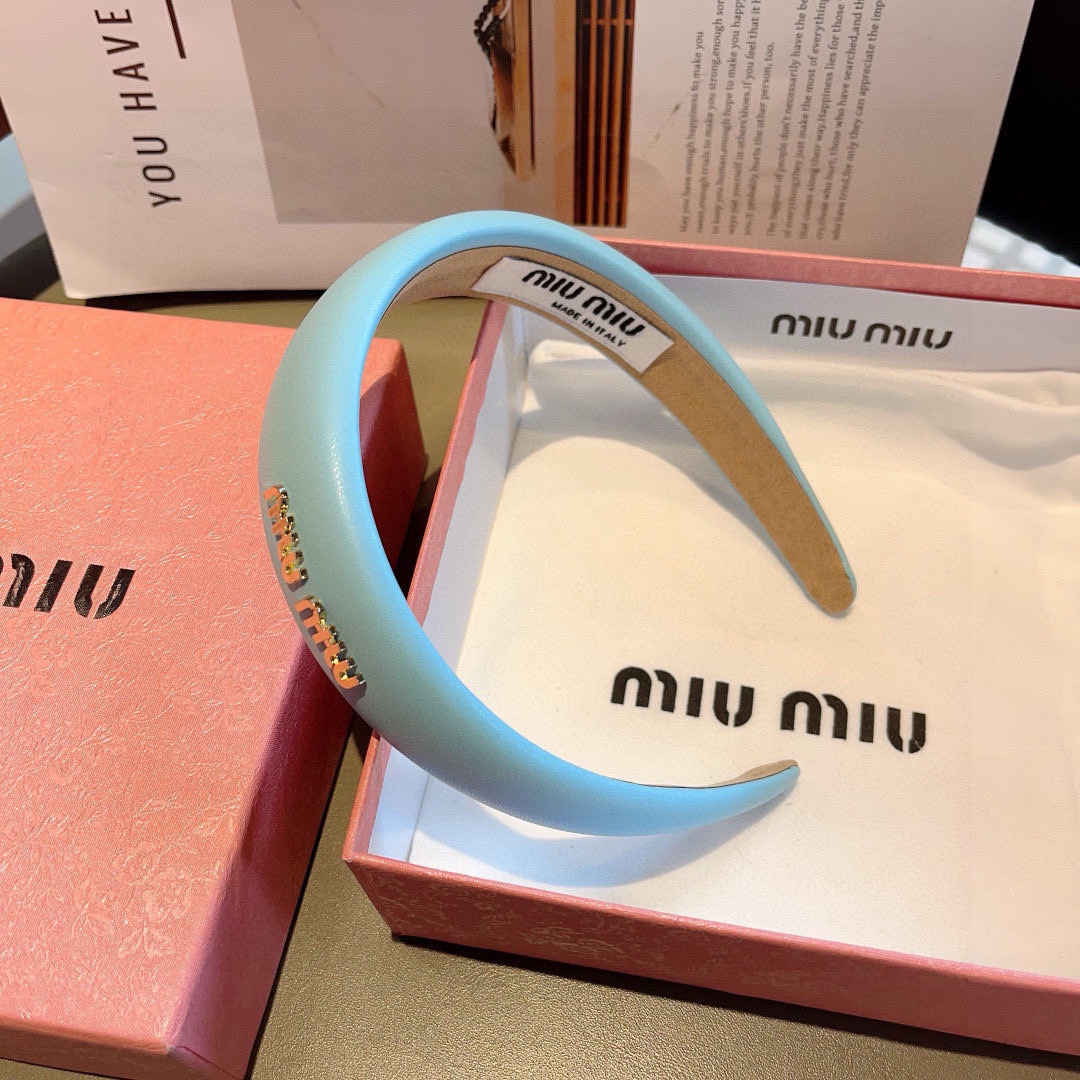 High quality patent leather hair bands, please add : 18030258501 if you need size guide