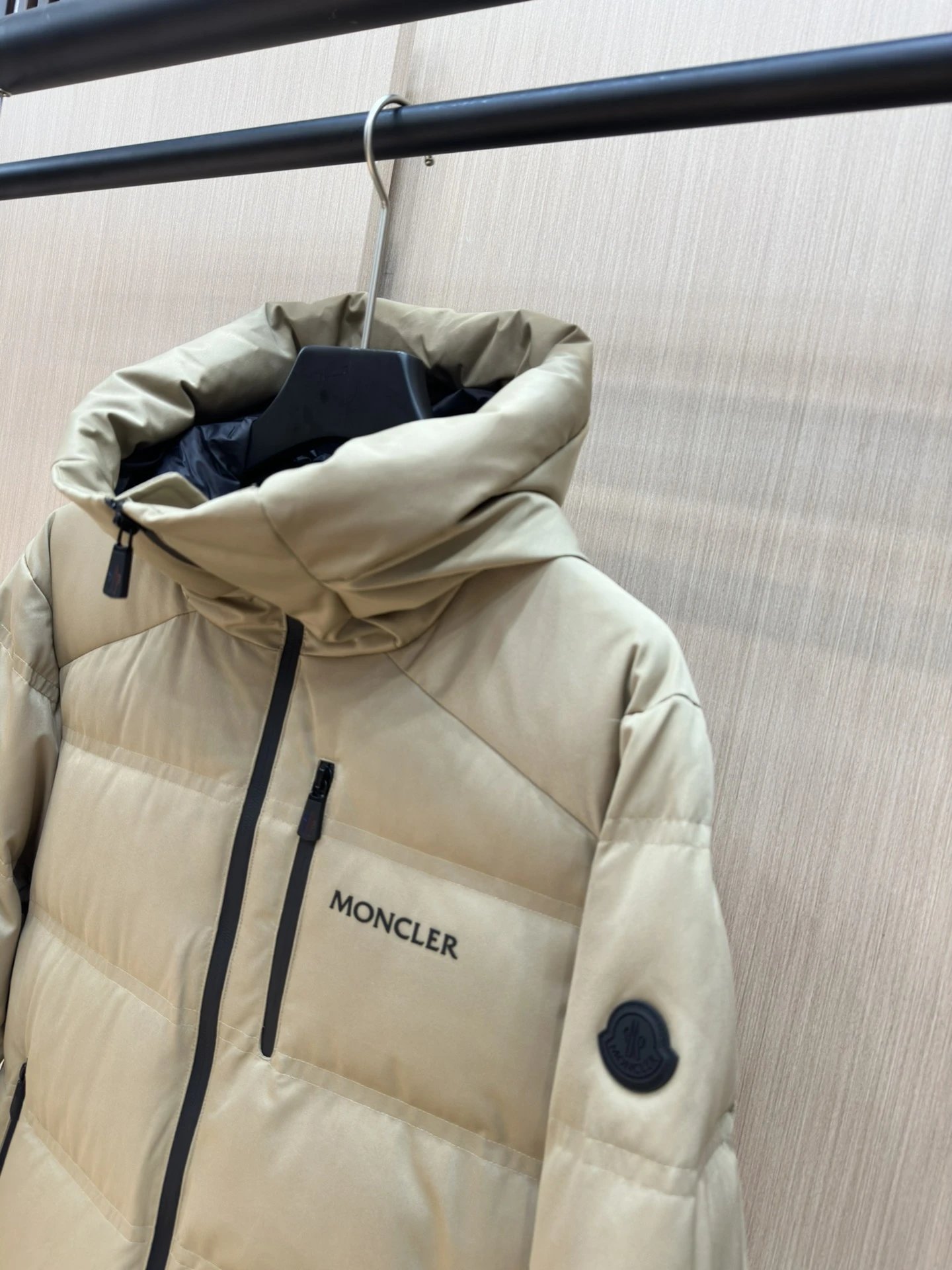 Short casual down jacket