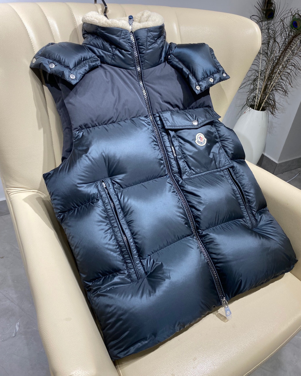 OWN - Casual vest 1