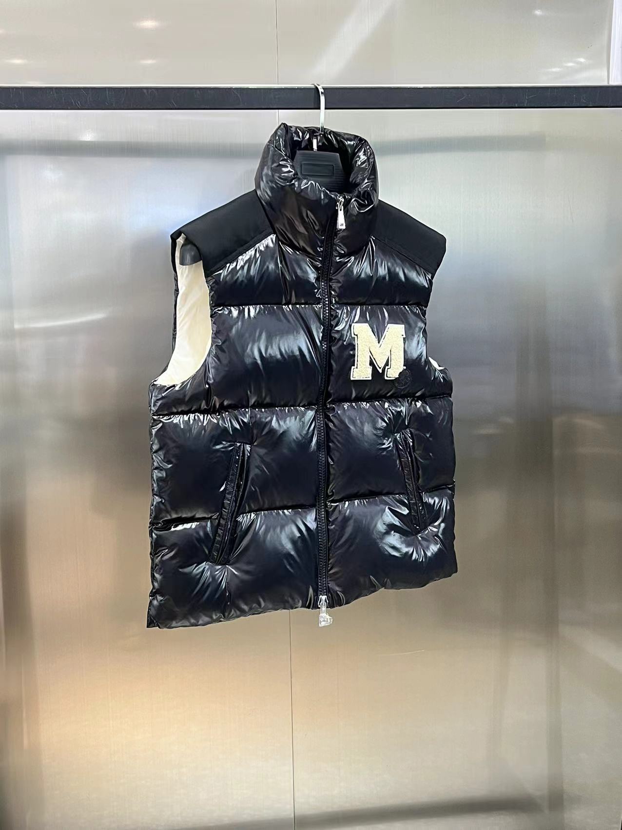 OWN - Casual vest 1