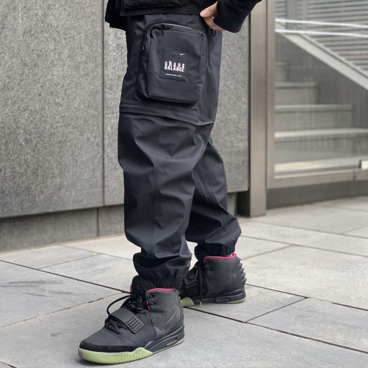 High quality and high top basketball shoes, please add : 18030258501 if you need size guidance
