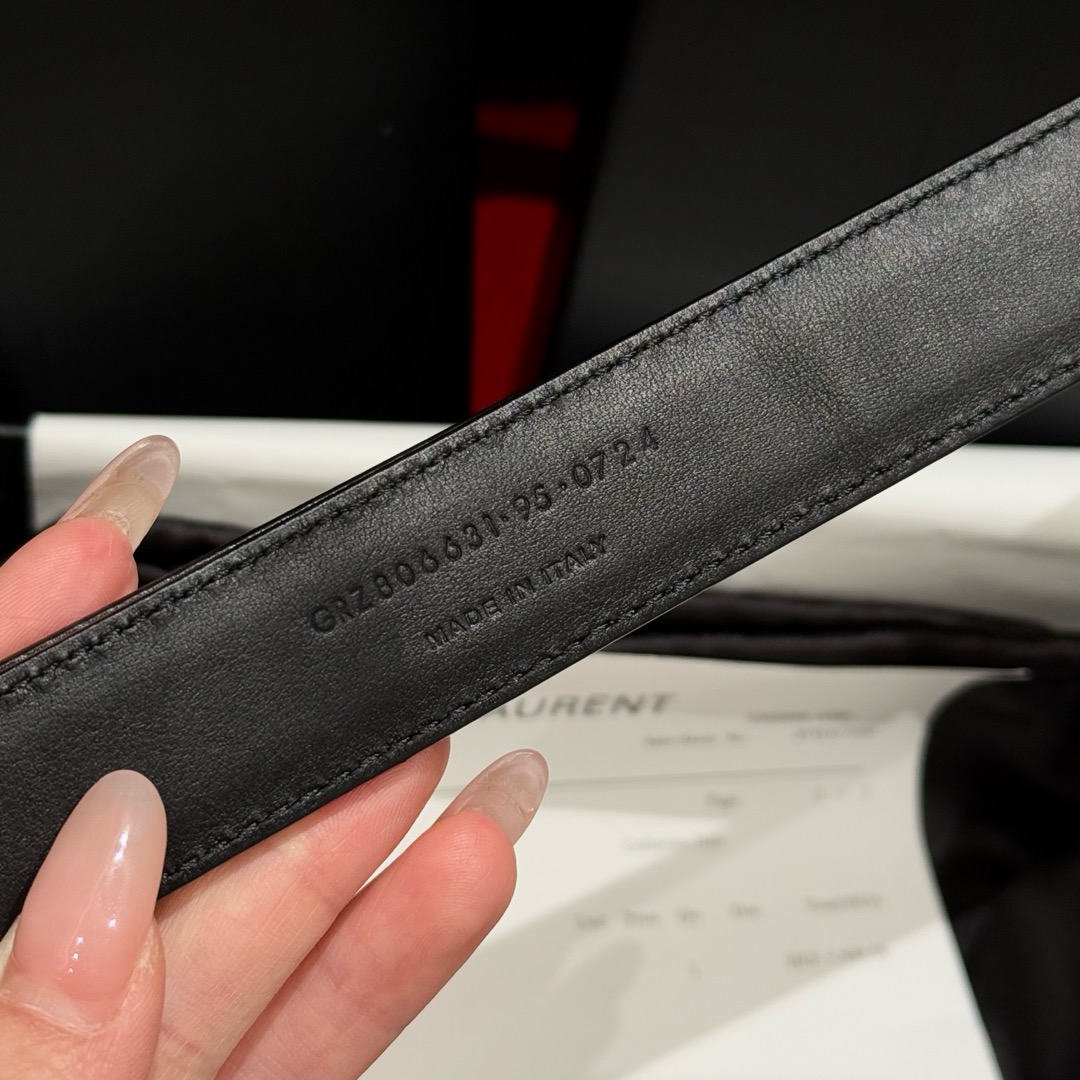 High quality, simple and refined women's waist belt 2 pcs add : 18030258501 if you need size guide