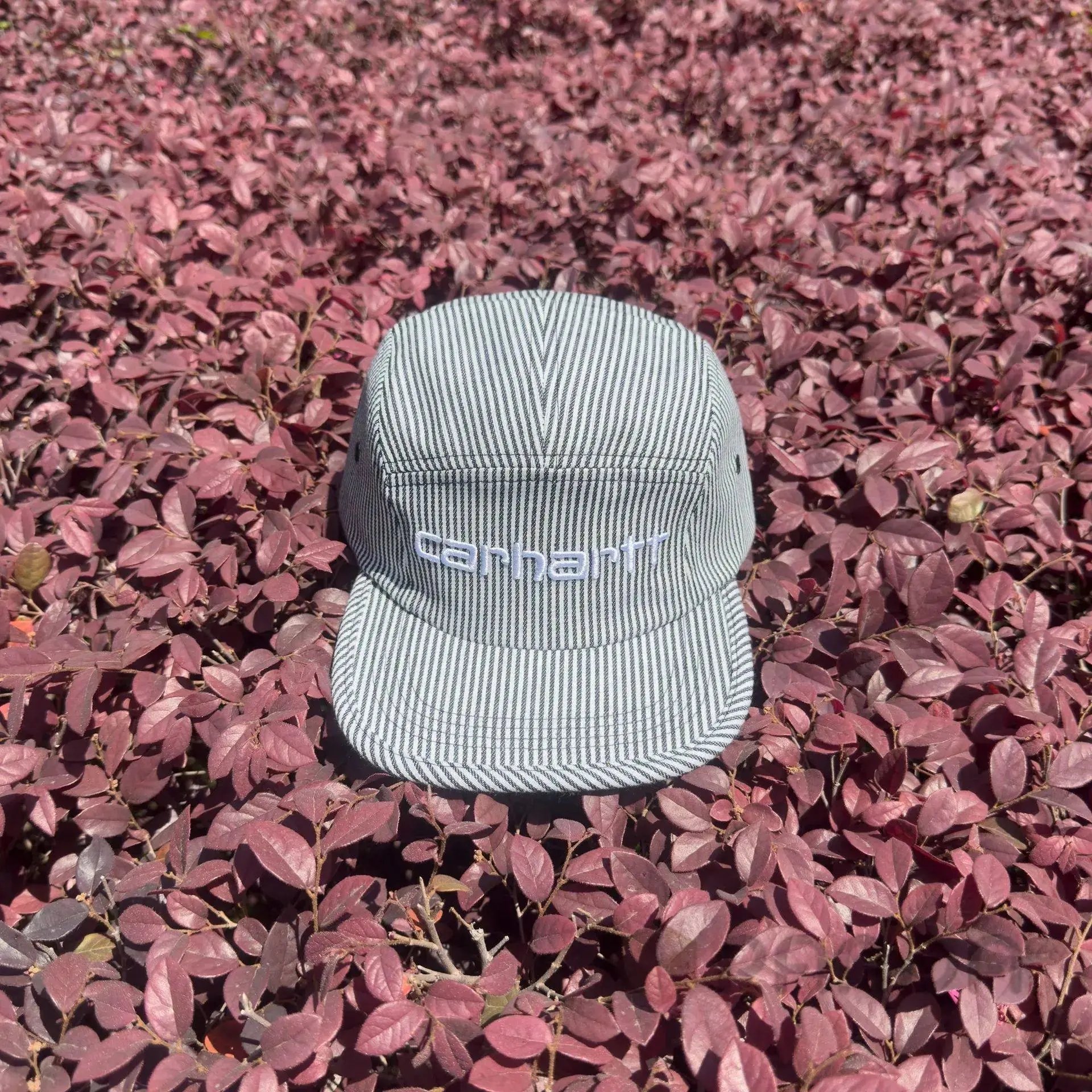 High quality striped grid duckbill cap pls add : 18859952090 if you need size guide