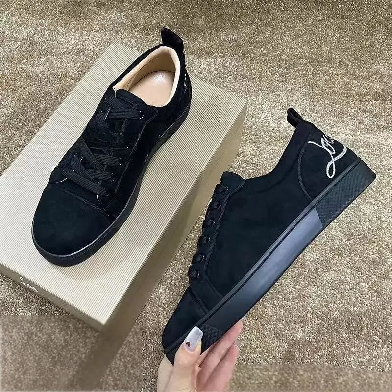 High quality rivet shoes