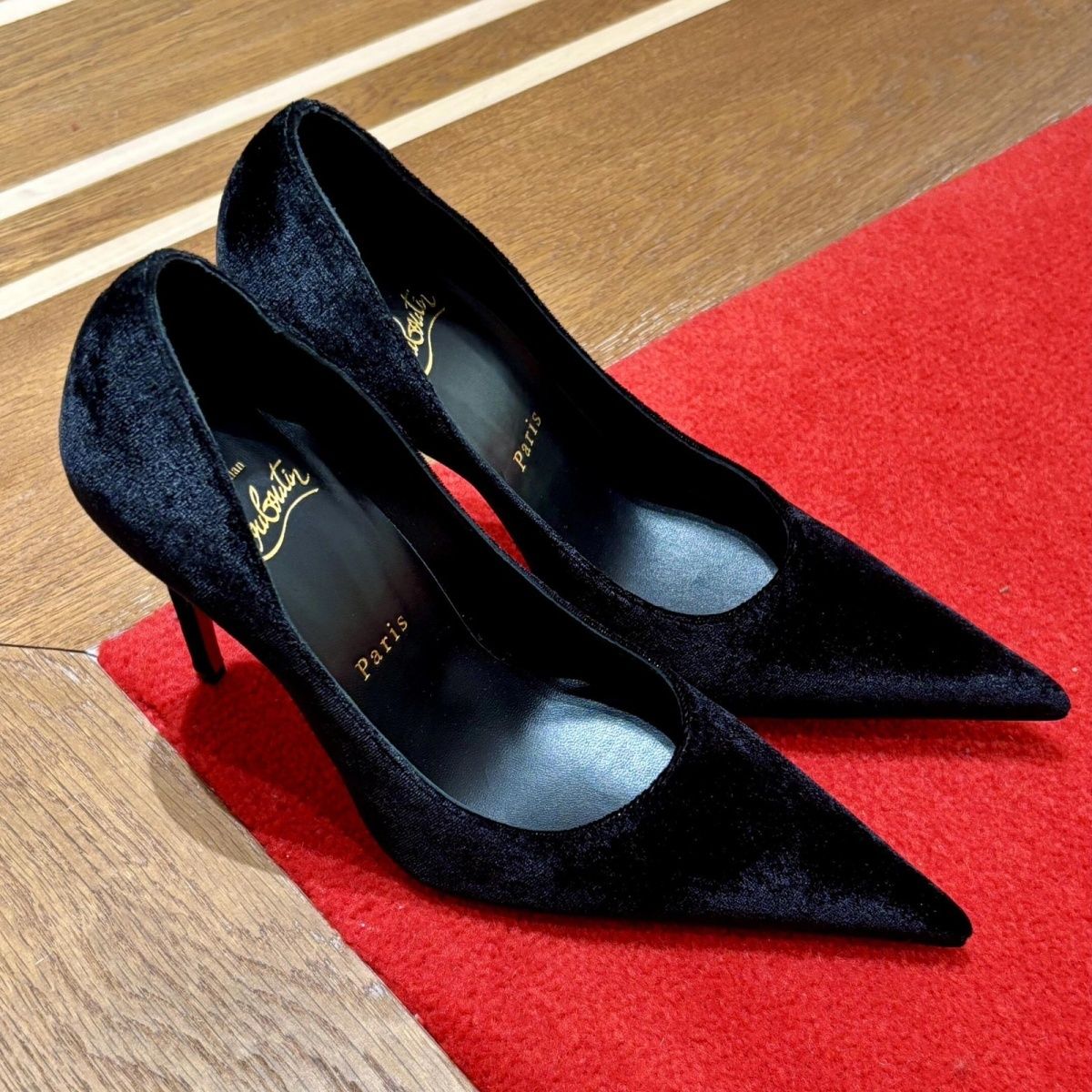 High quality red soled high heels, please add : 18030258501 if you need size guidance