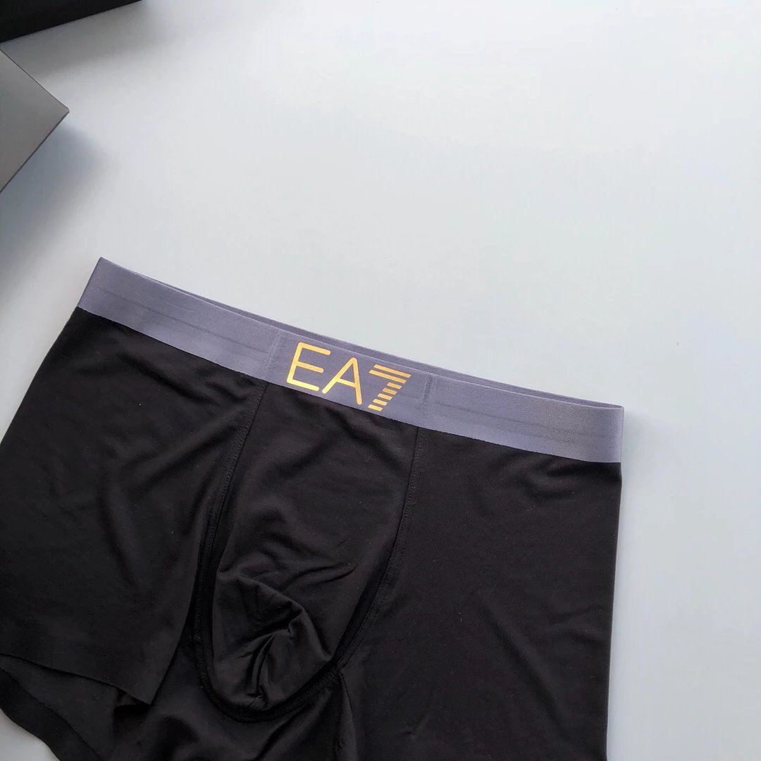 High quality men's underwear in a box of three, available in any color