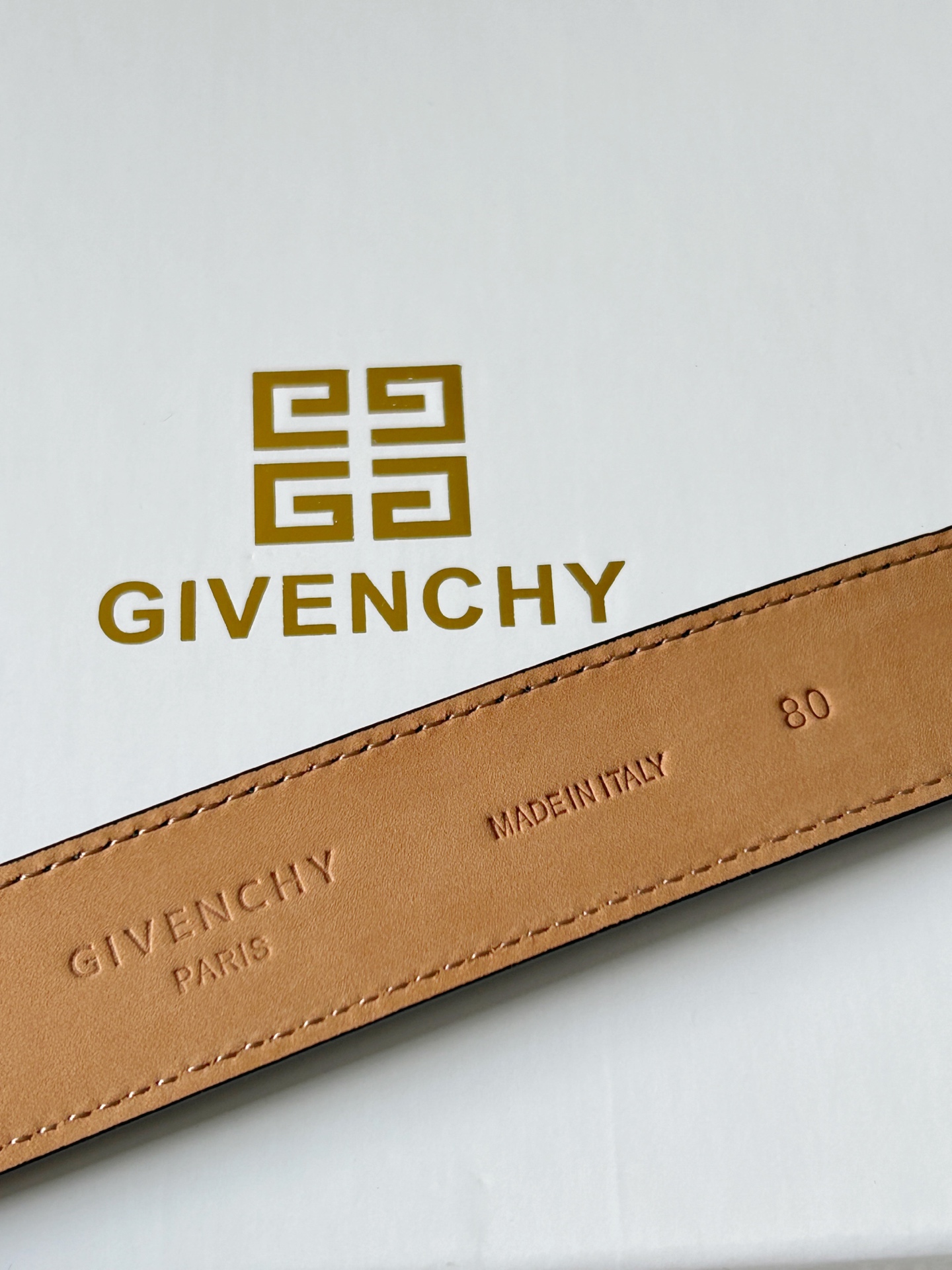 High quality, simple and refined women's waist belt 2 pcs add : 18030258501 if you need size guide