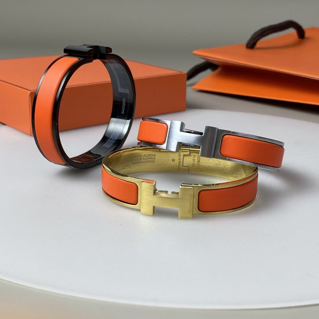 High quality enamel bracelet