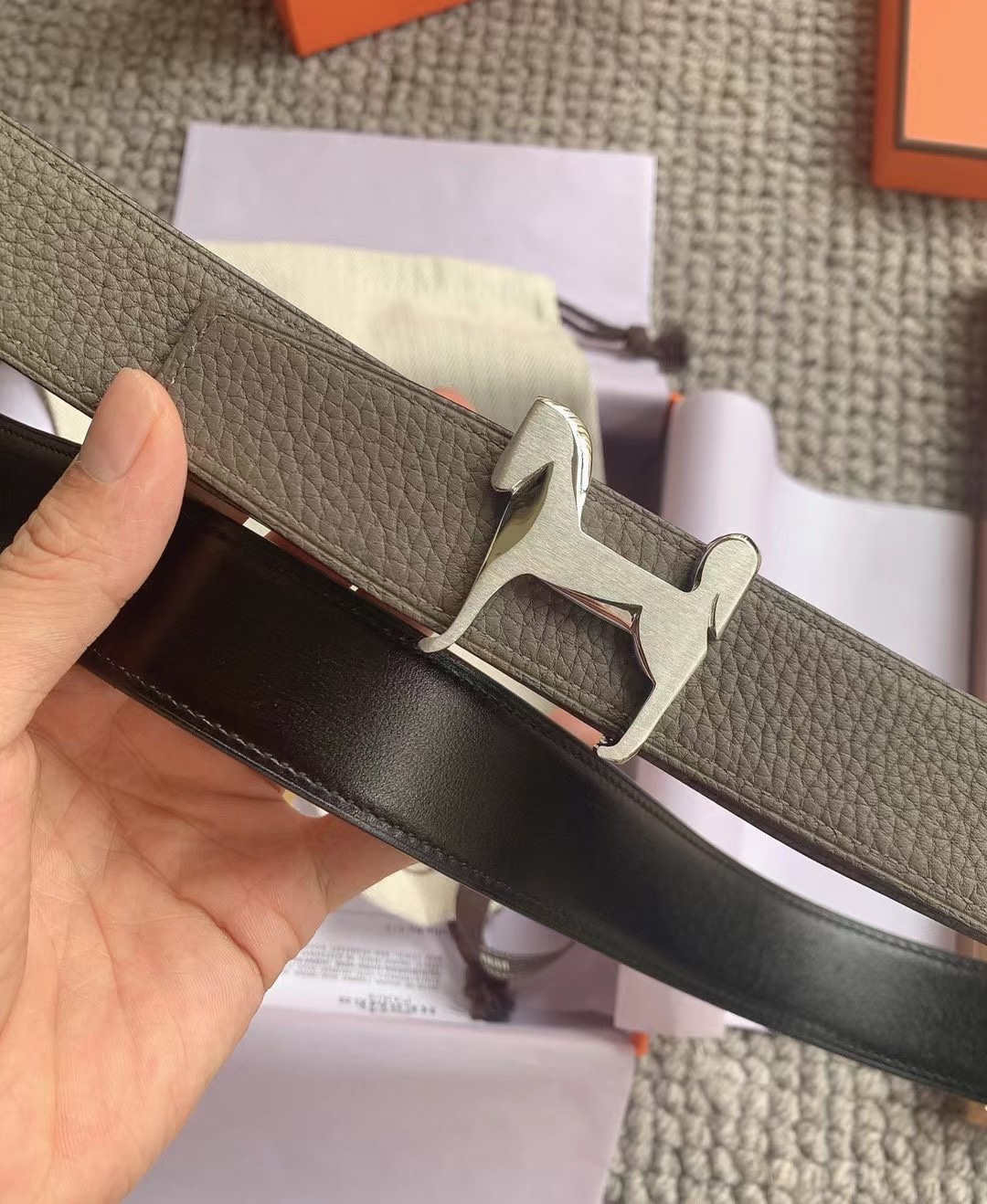 High quality, simple and refined women's waist belt 3 pcs add : 18859952090 if you need size guide