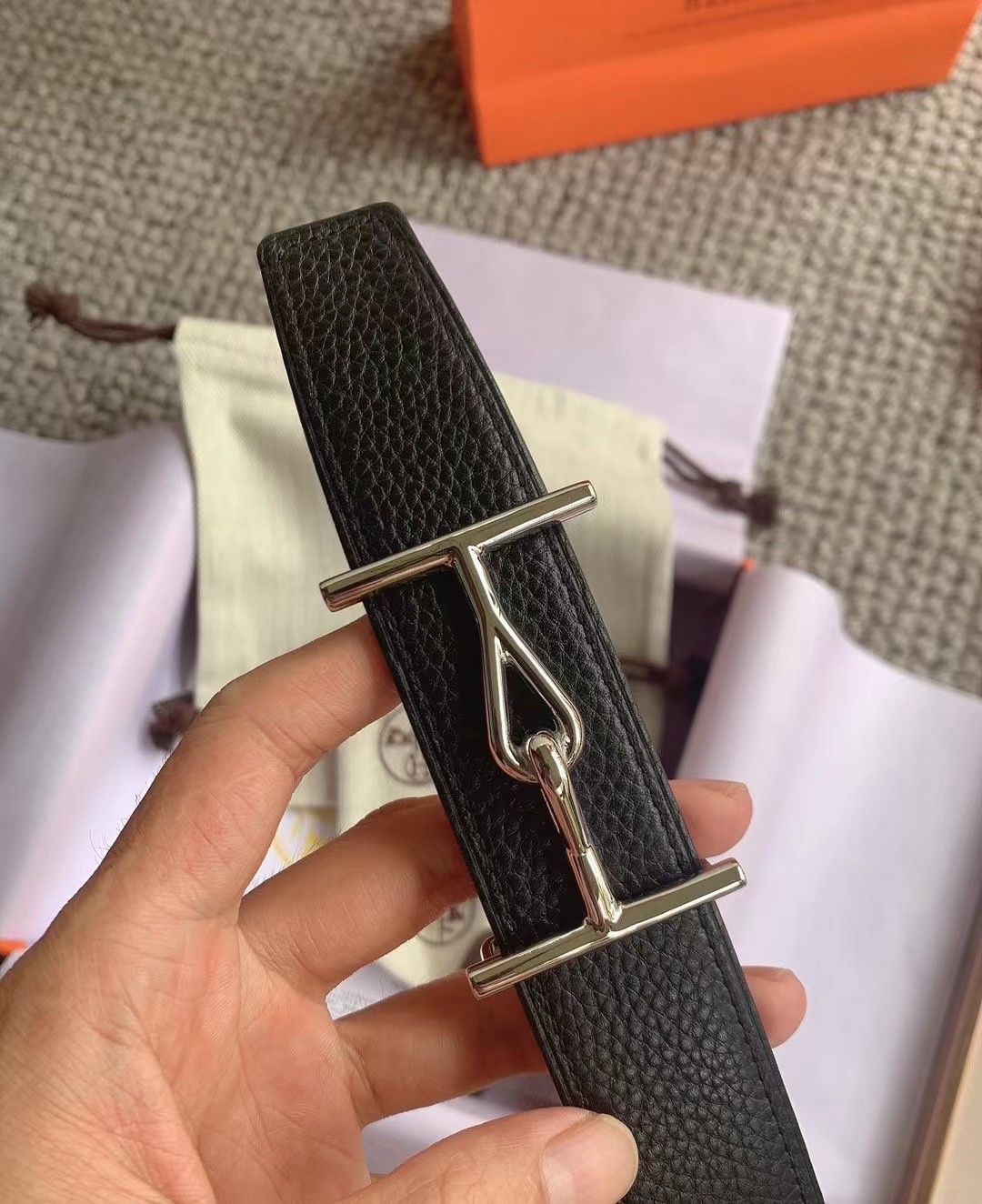 High quality, simple and refined women's waist belt 3 pcs add : 18859952090 if you need size guide