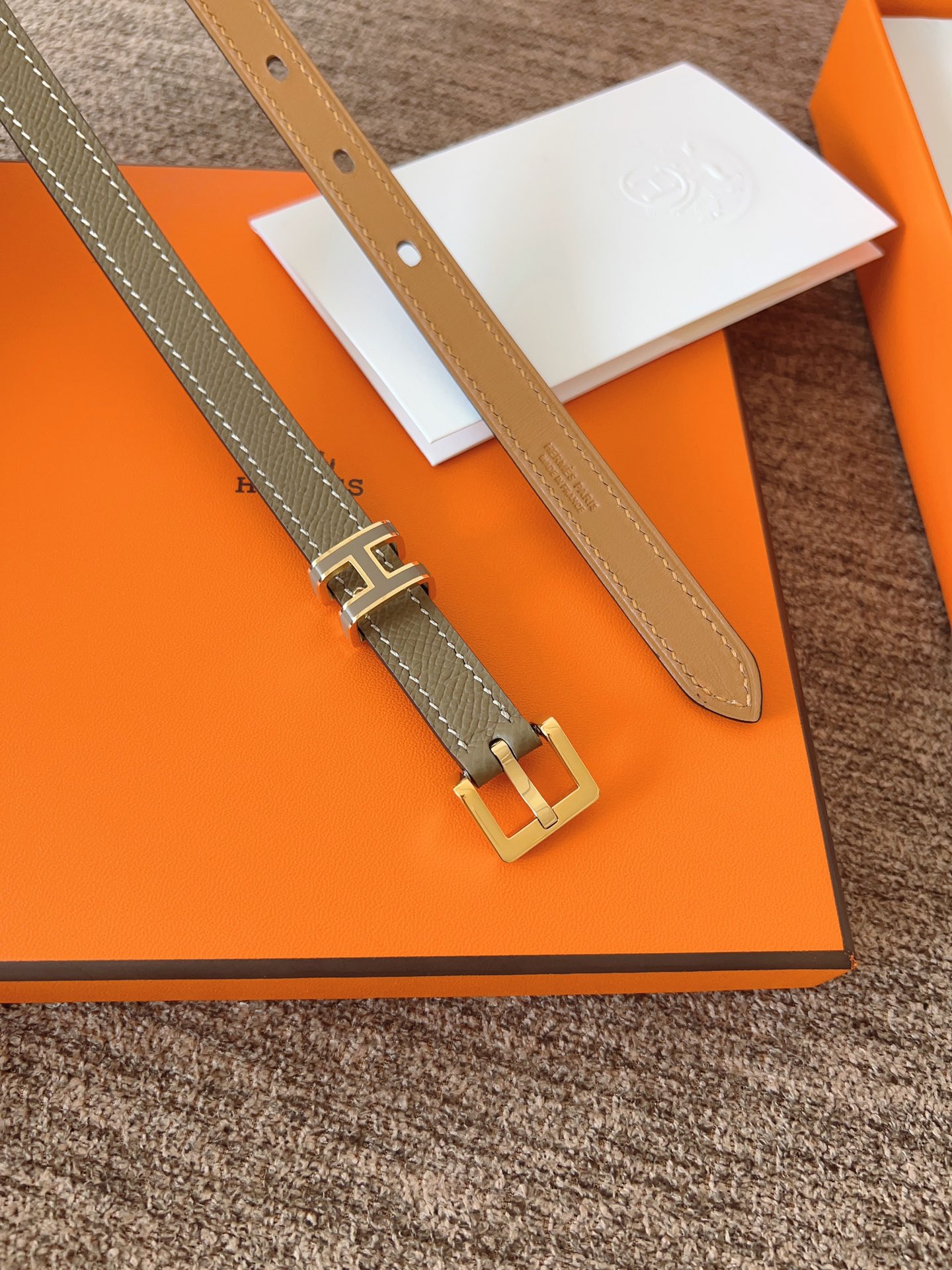 High quality, simple and refined women's waist belt 3 pcs add : 18859952090 if you need size guide