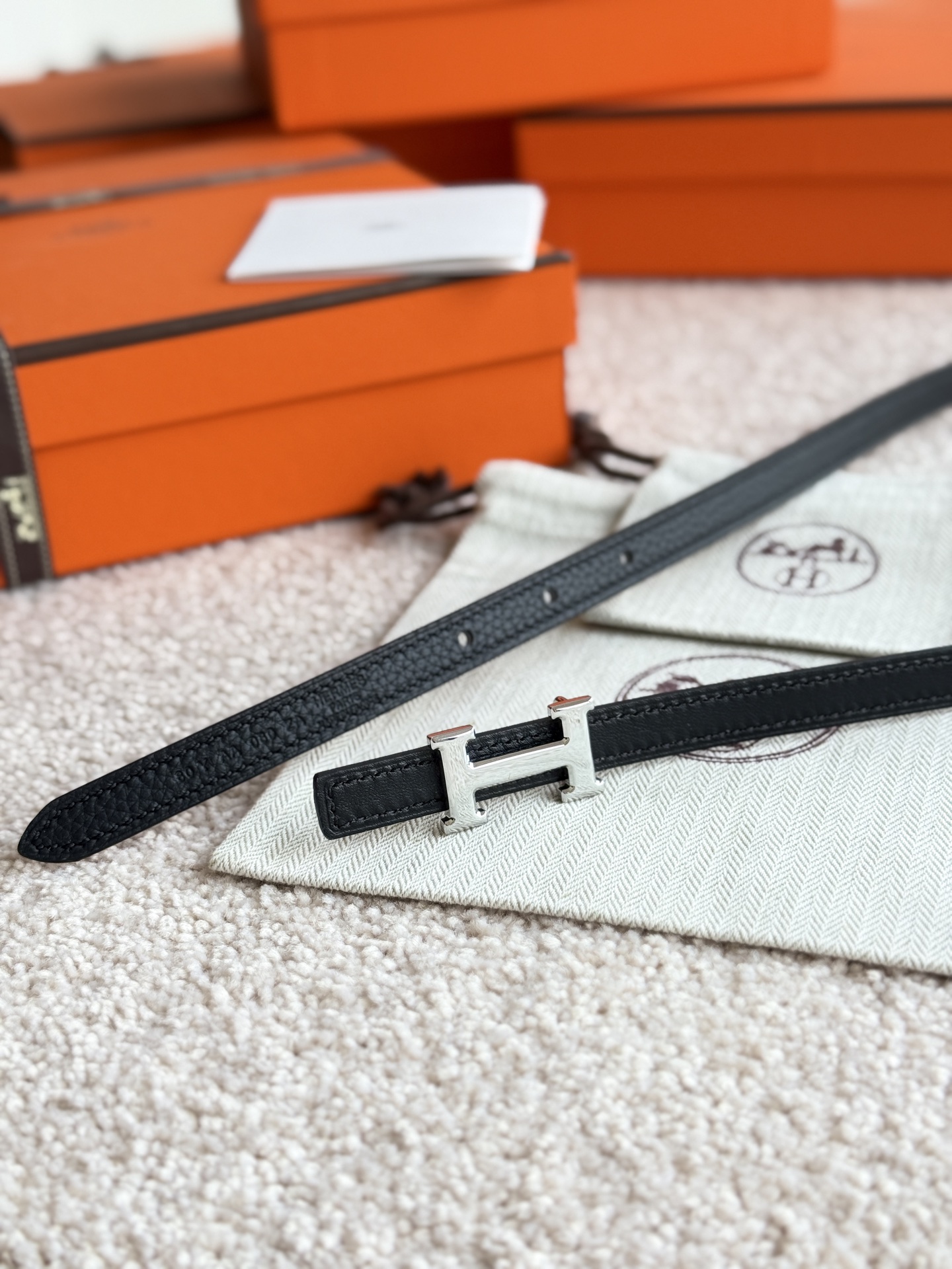 High quality, simple and refined women's waist belt 3 pcs add : 18859952090 if you need size guide