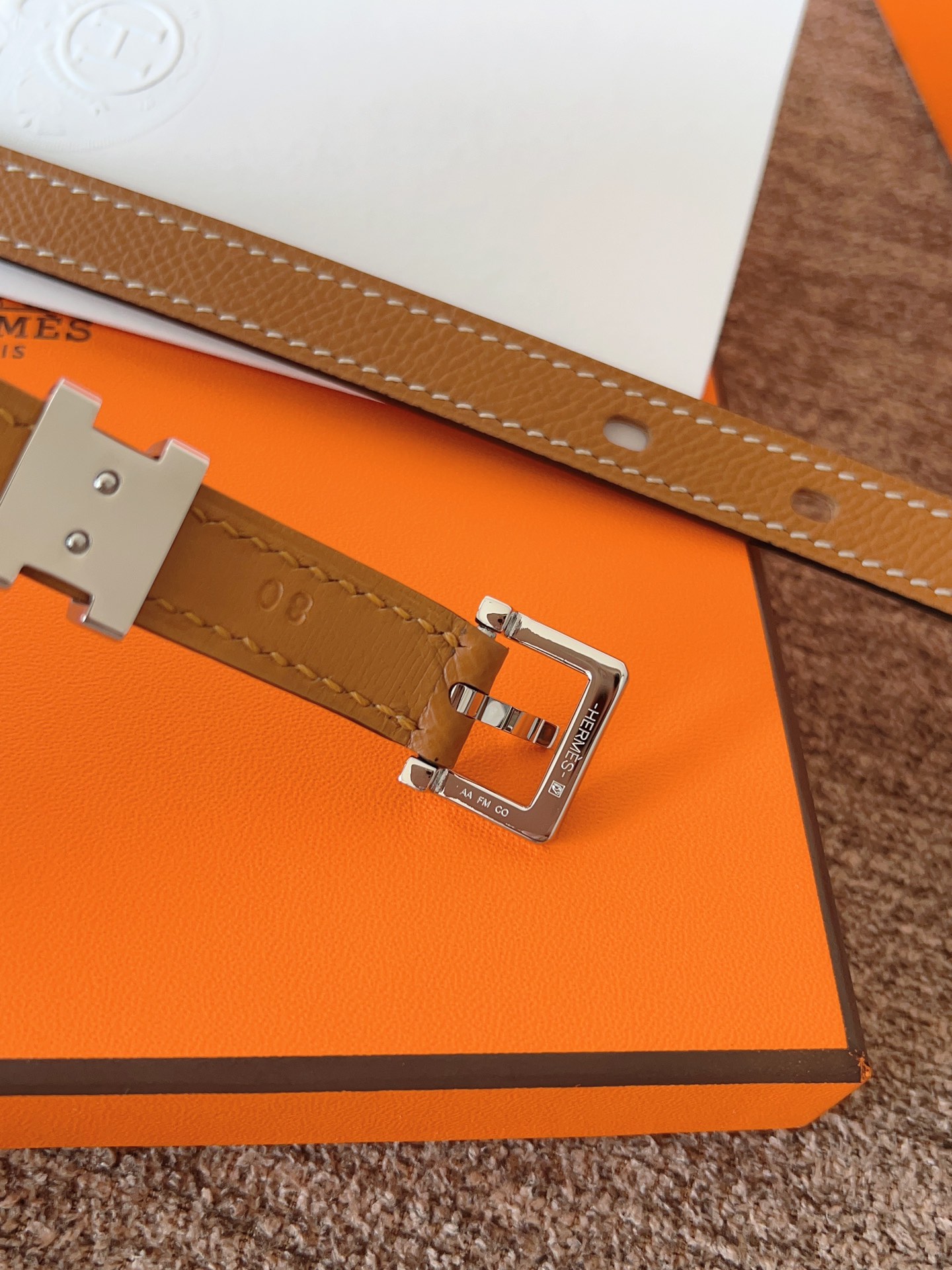 High quality, simple and refined women's waist belt 3 pcs add : 18859952090 if you need size guide