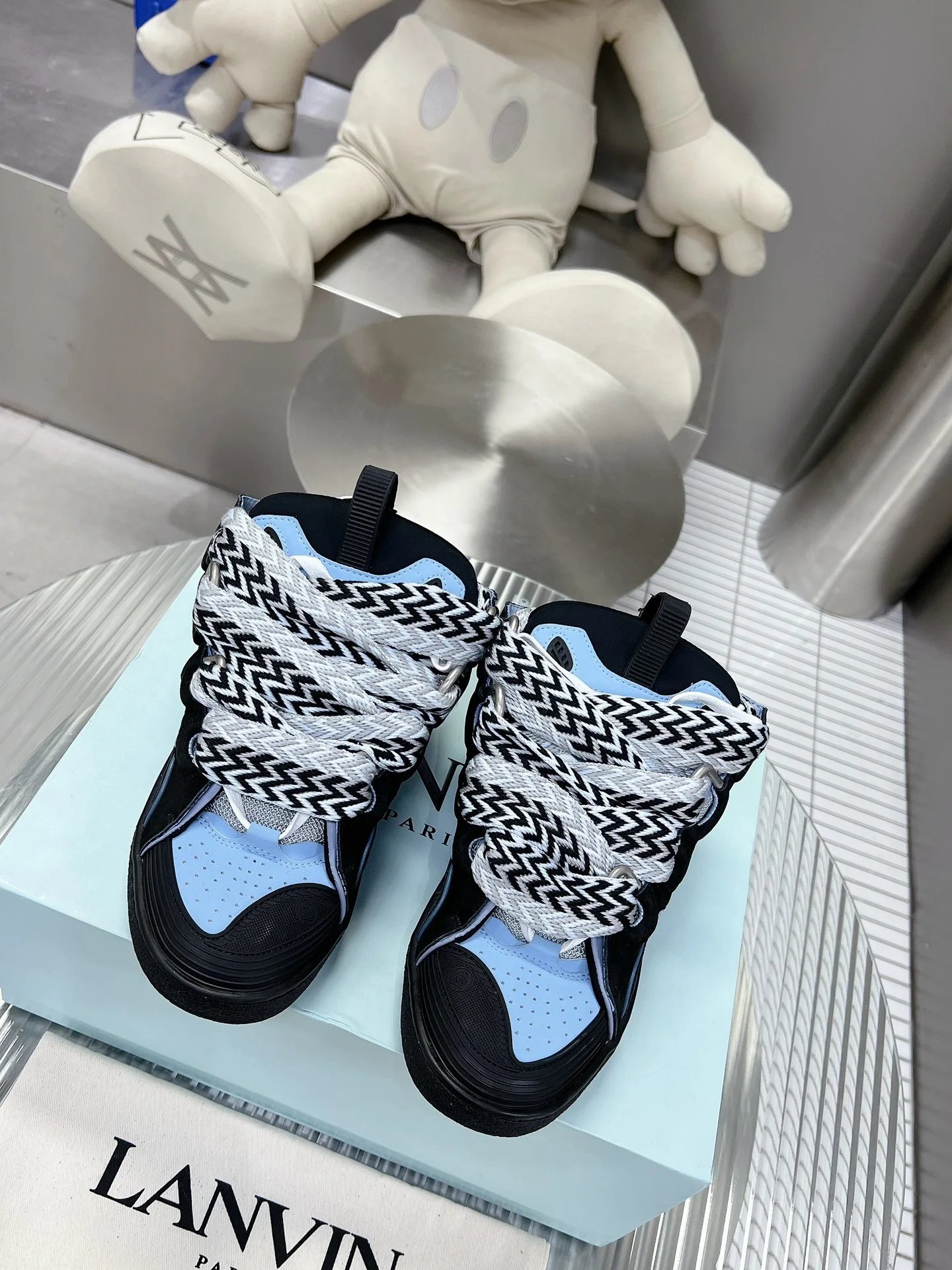 High quality shoes 001-XW
