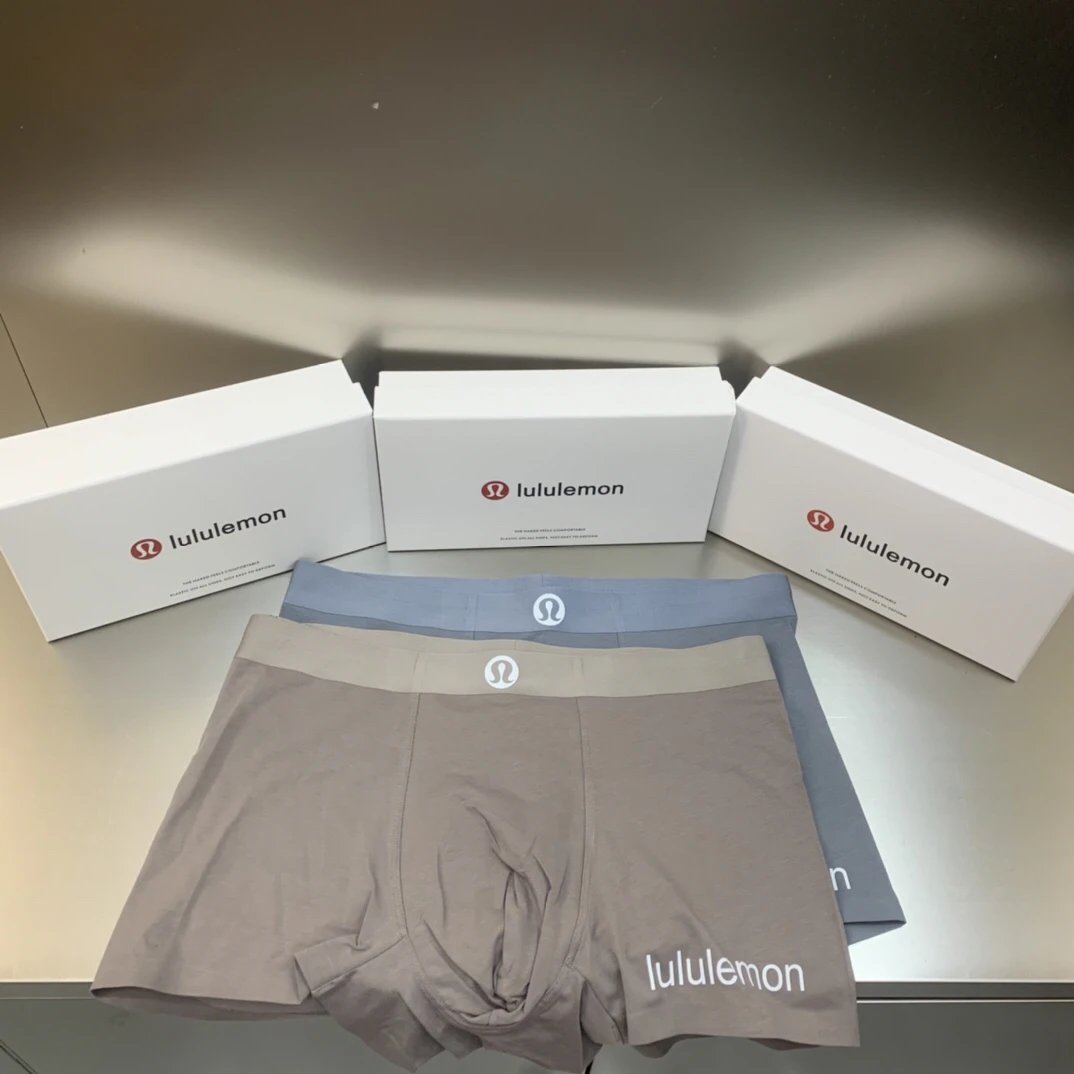 High quality men's underwear in a box of three, available in any color