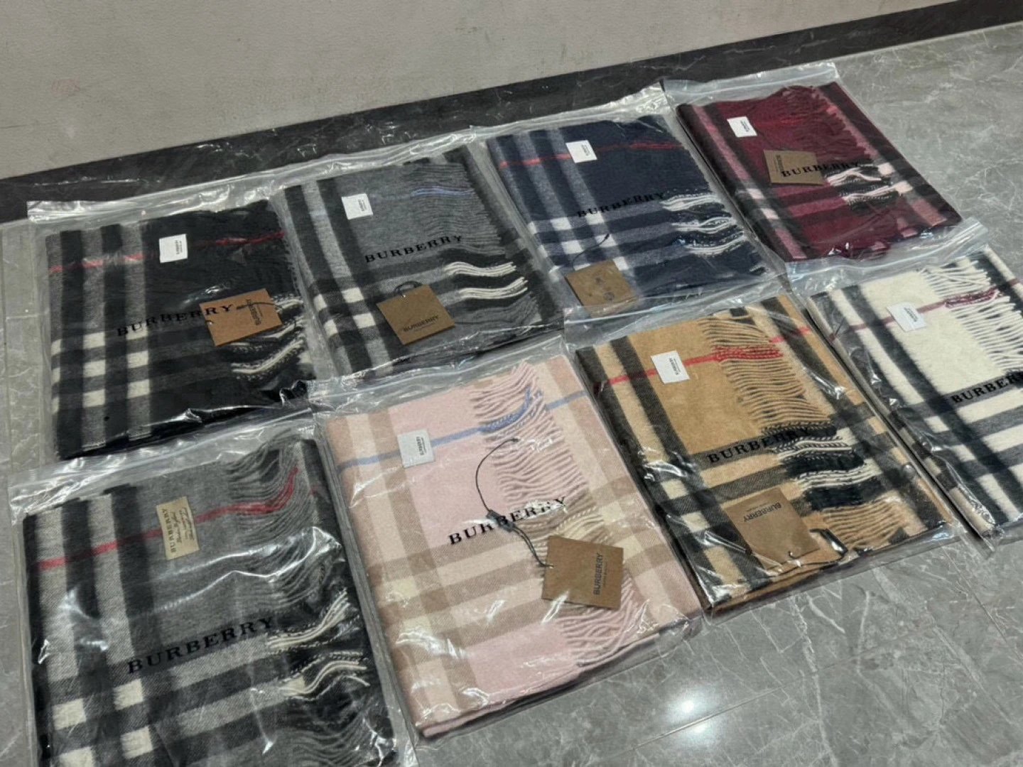 High quality classic plaid cashmere scarf pls add : if you need size guide