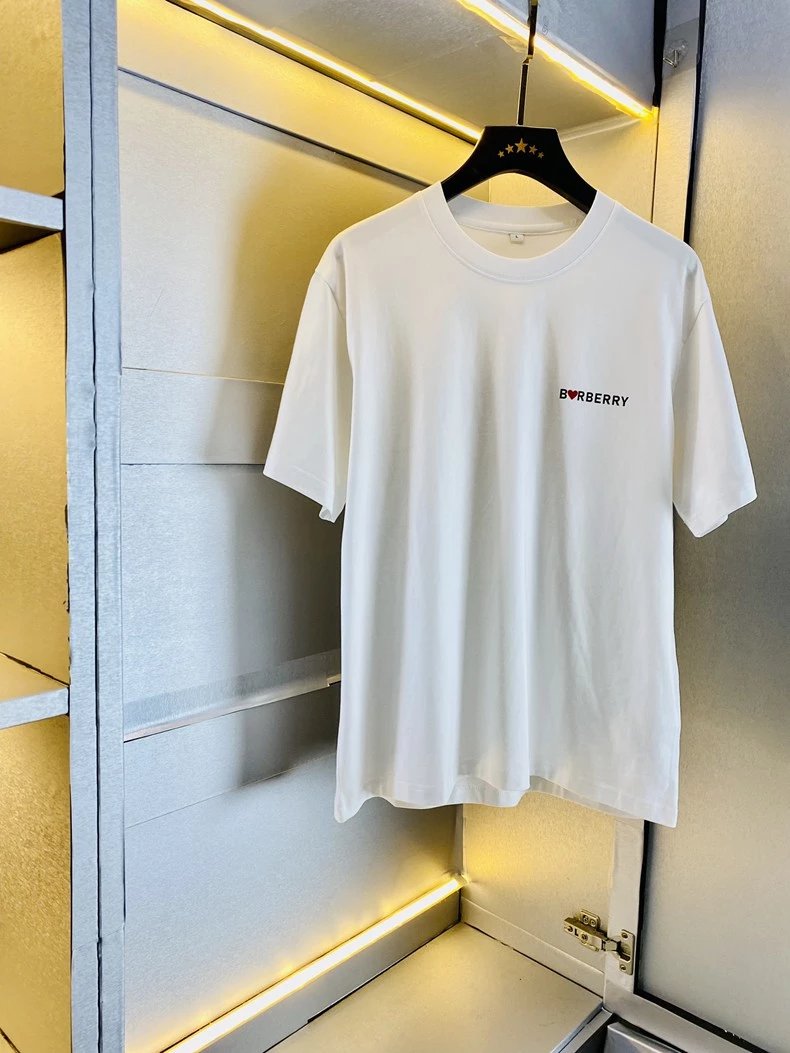 Burberry T-SHIRT