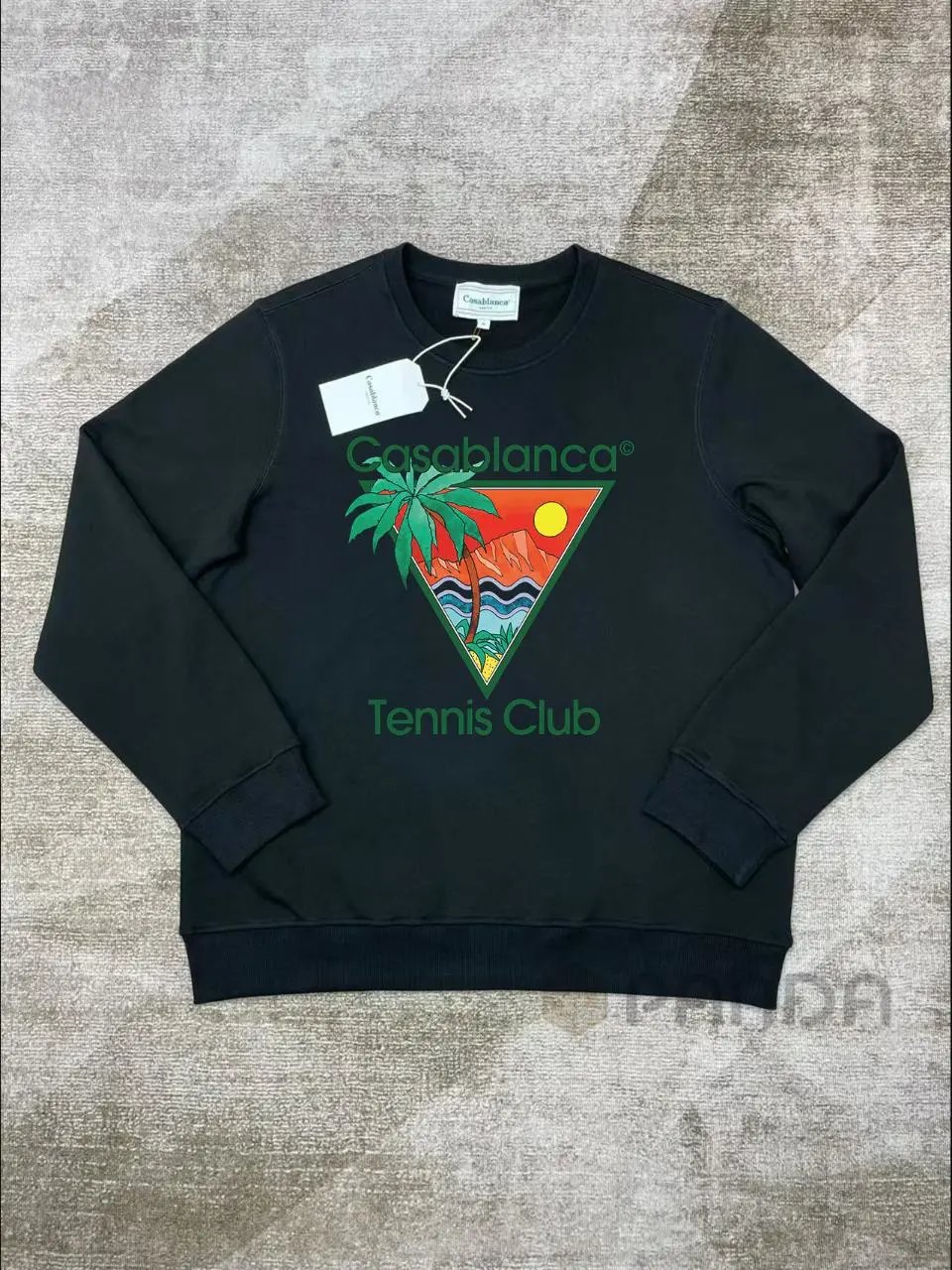 25 high-quality 380g printed rainbow round neck hoodies, please add : 18859952090 if you need size guide