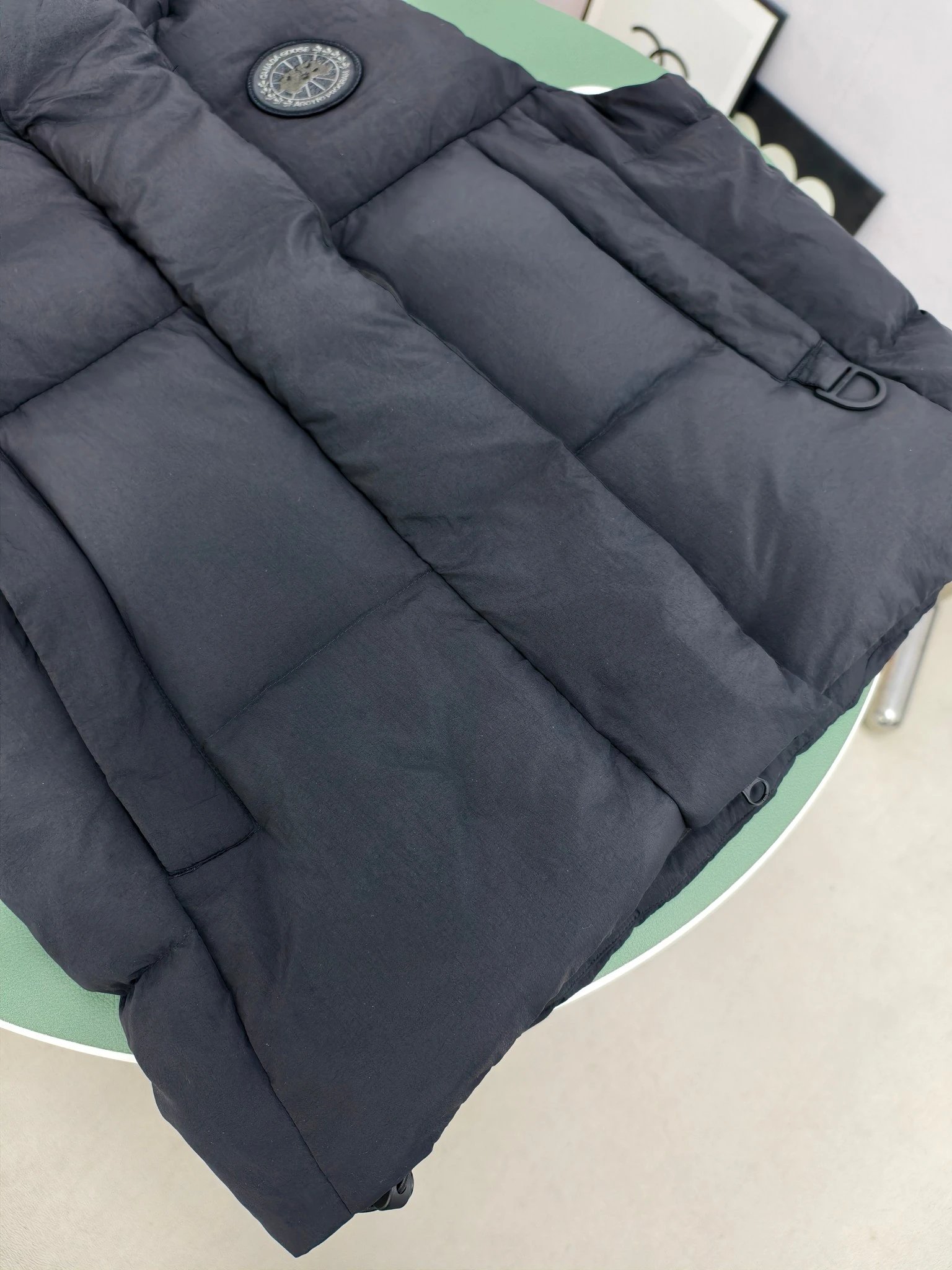 Autumn and winter down vest